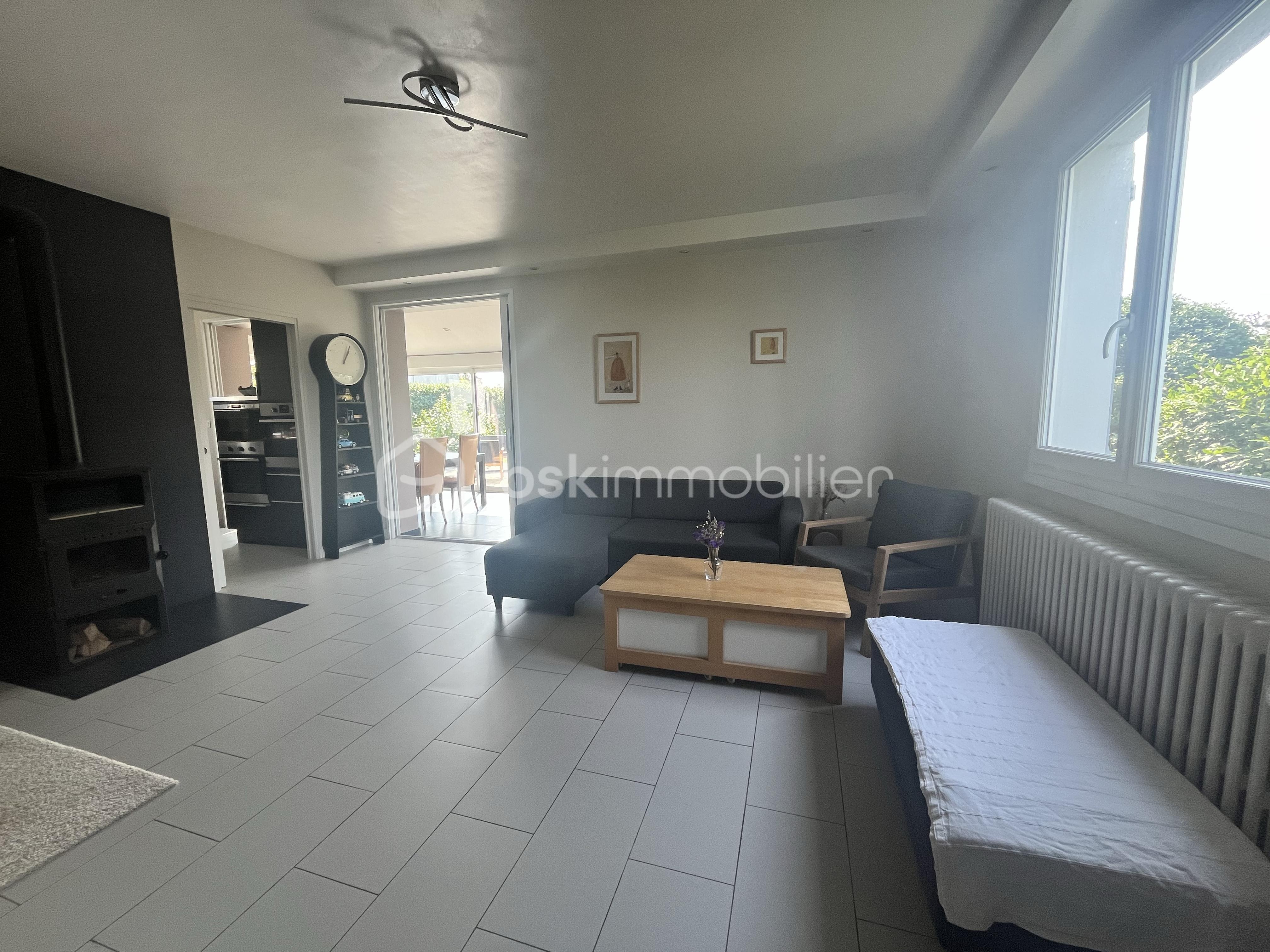 Maison traditionnelle de 168 m² - tempImageLL30Rn.png