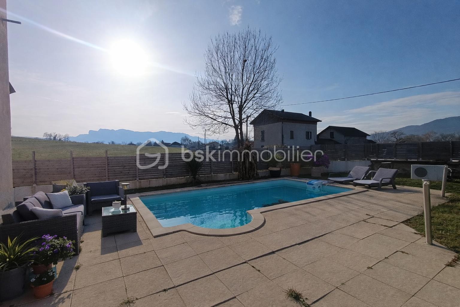 piscine aménagée.png