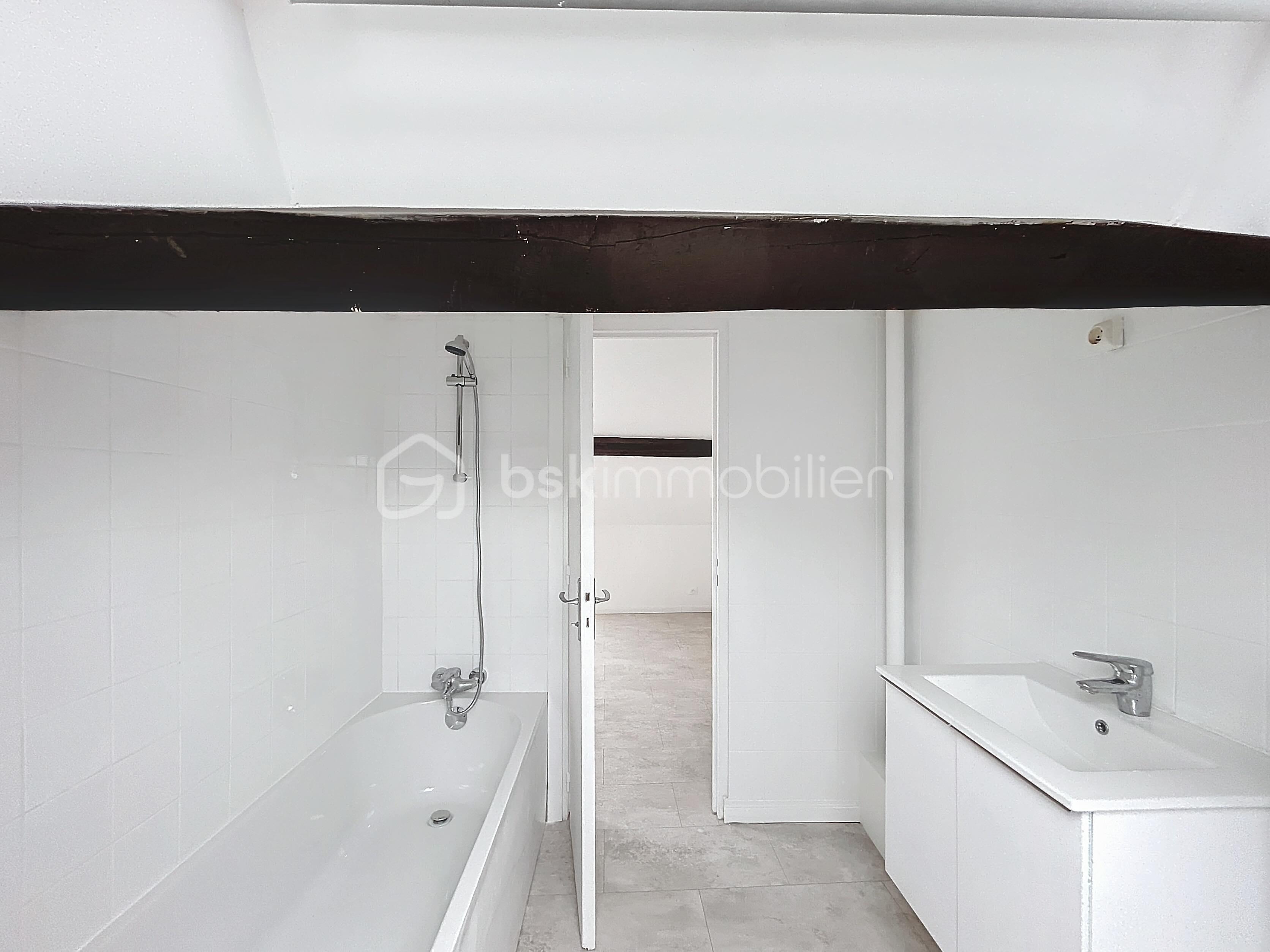 Appartement de 63 m² - rue-du-barillet_00005_2fa1215.jpeg