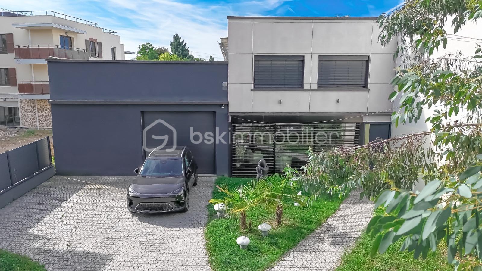 Maison de 315,54 m² - IMG-20251002-WA0002.jpg