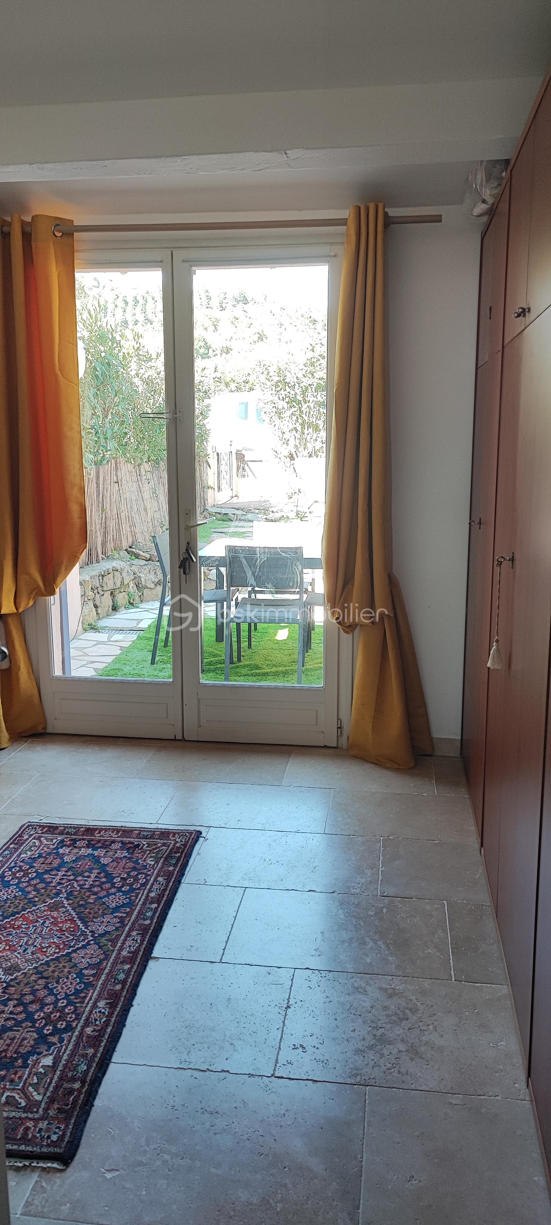 thierrin chambre.jpg