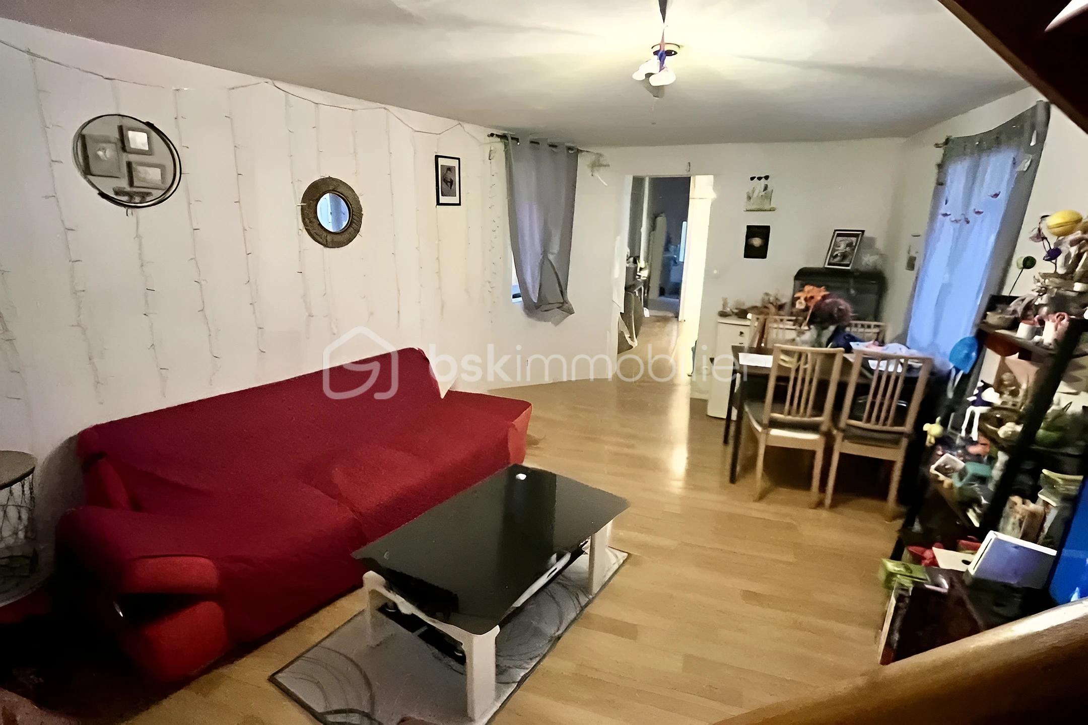 Appartement de 65 m² - hoqi-ef40df59a78f45b8a1d18c287553e605.JPG