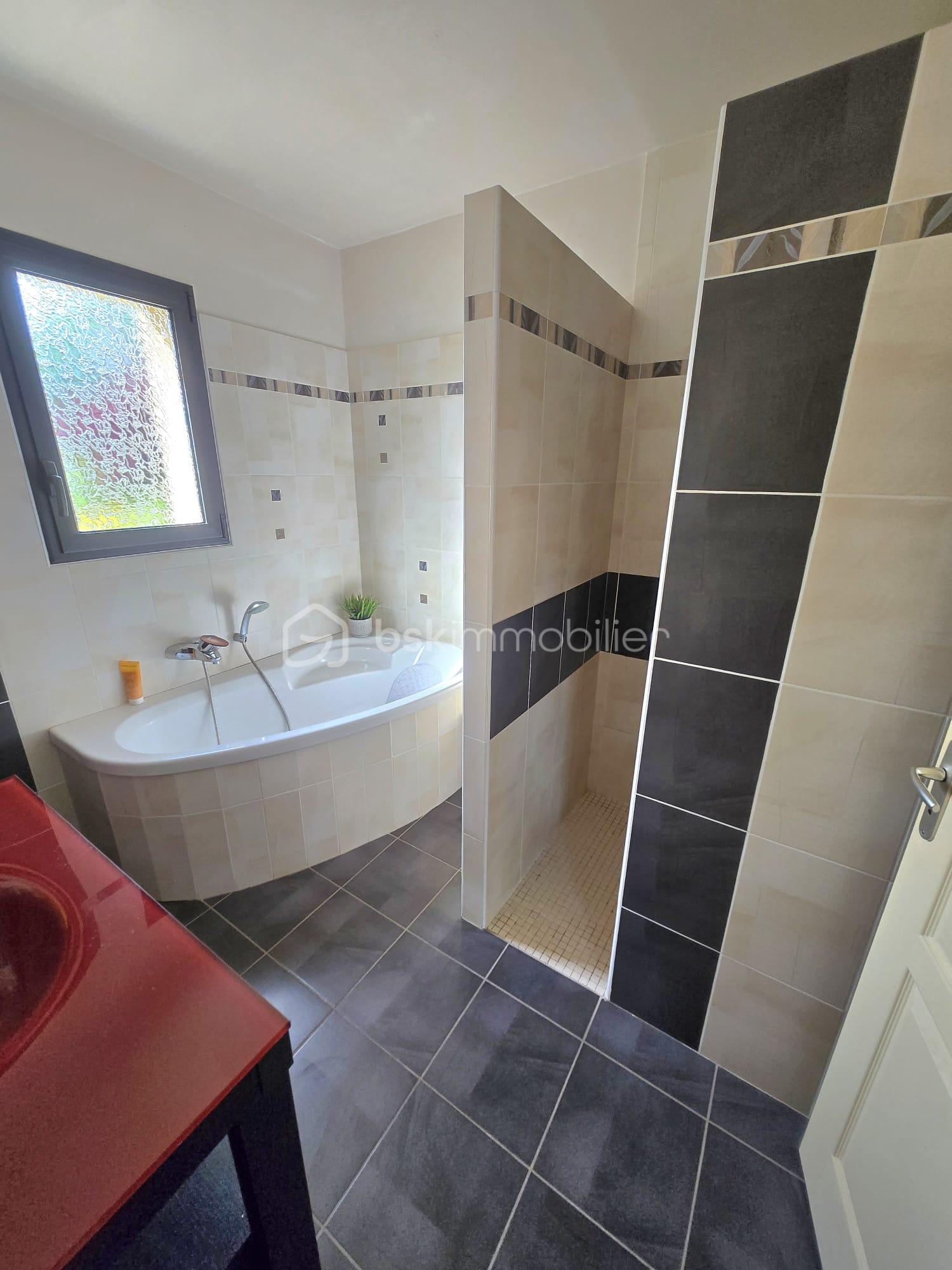 WhatsApp Image 2026-04-26 at 08.32.31 (4).jpeg