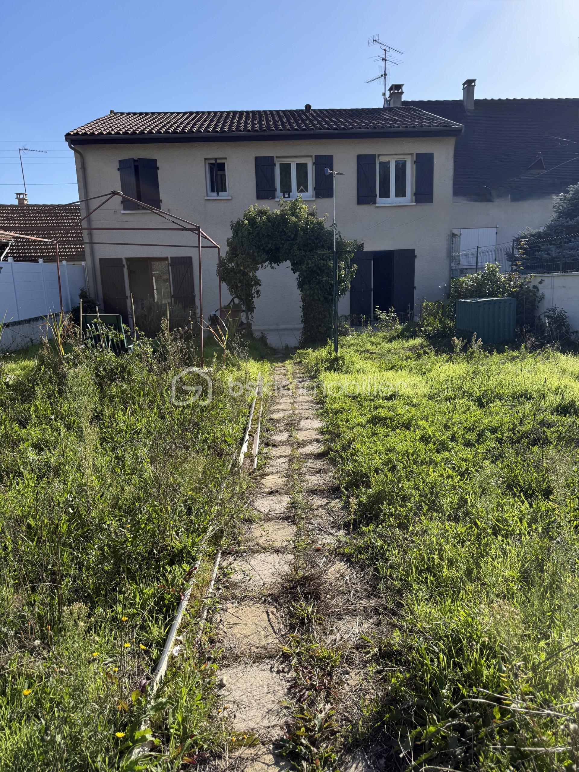 Maison de ville de 80 m² - b7bd5996-7197-4b39-9fba-ff4a85c49b04.jpg