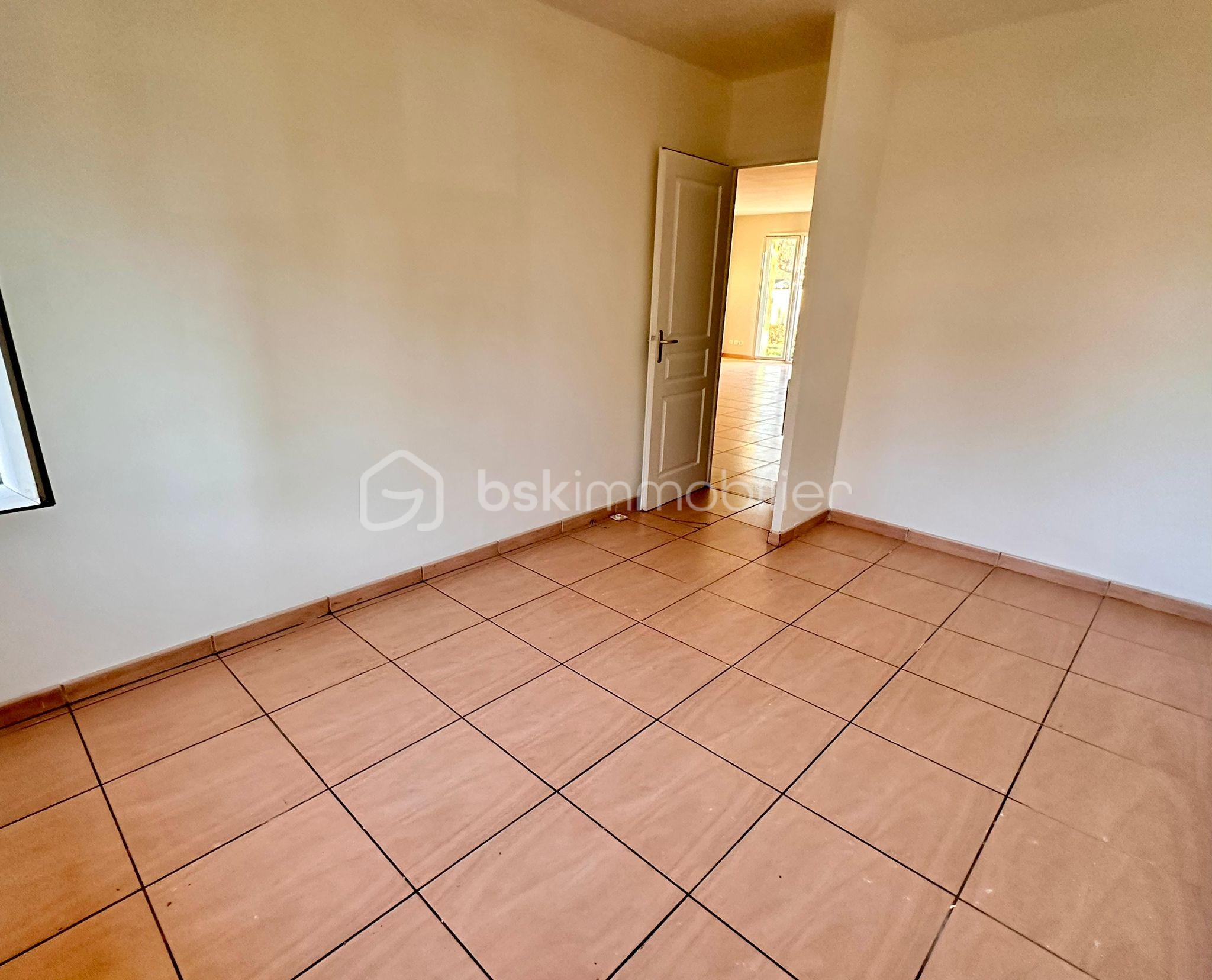 Maison de 90 m² - chambre 1.jpg