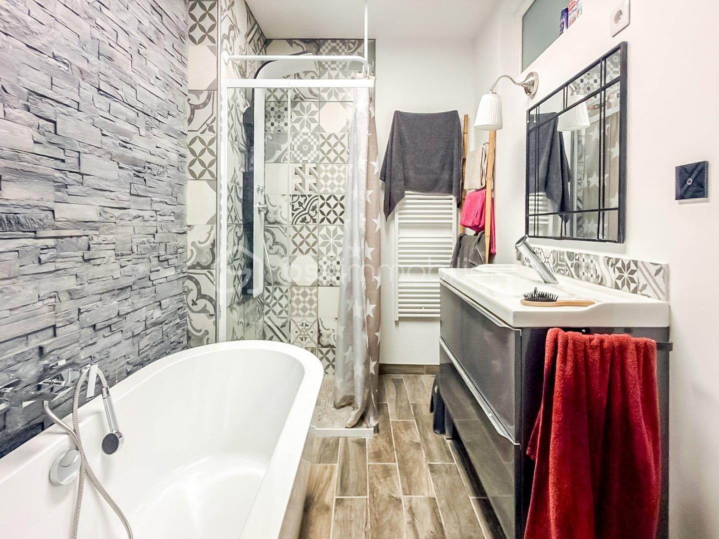 Appartement de 95 m² - WEB_Picthouse 71576-4.jpg