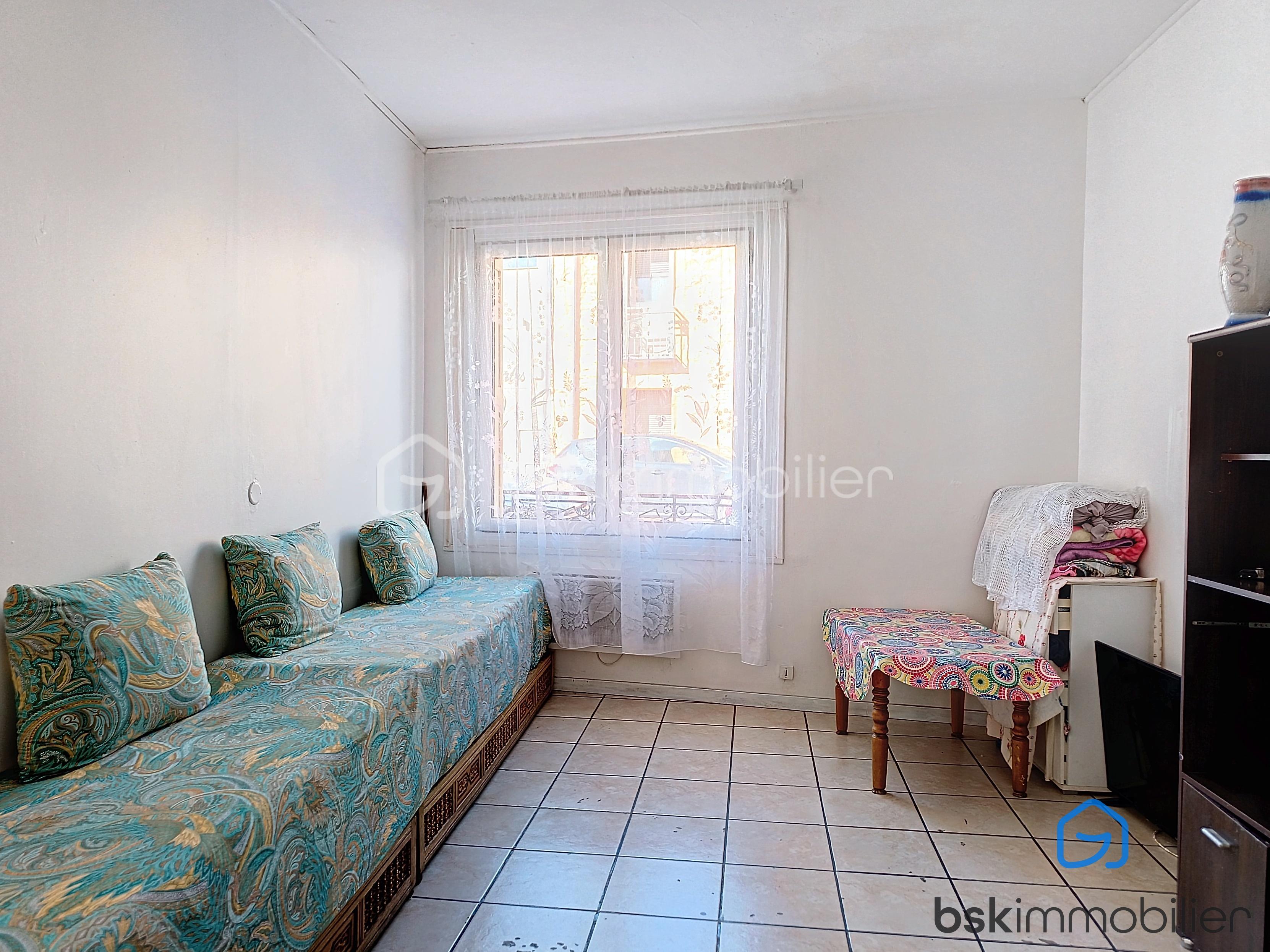 Appartement de 30,02 m² - aYVpXeHVaUS0yMDI0MDUxNzE3MjYwNA_20240517172636_99171_556ad03.jpg