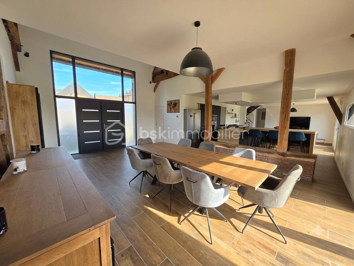 Maison 11 pièces 330 m² · au Neubourg · 330 m² · 589 000 €