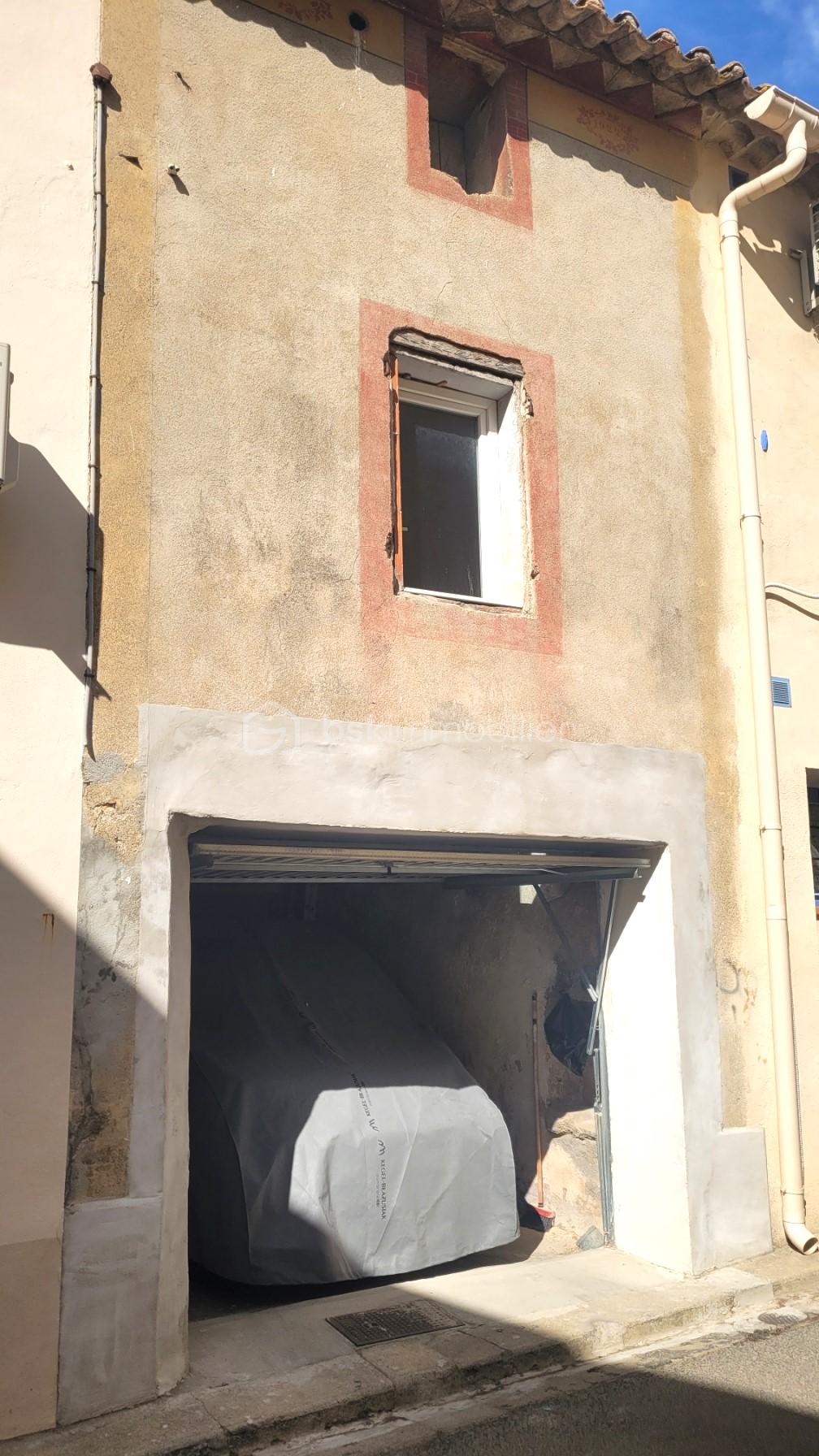FACADE2.jpg