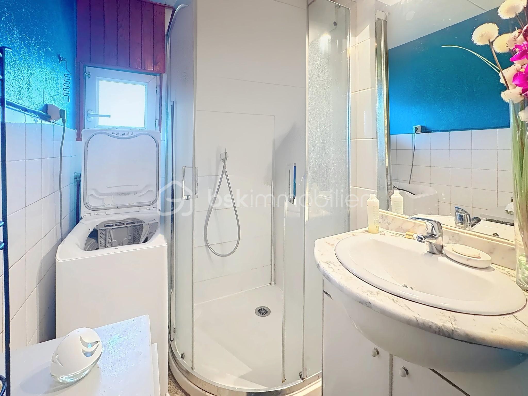 Maison de 90 m² - salle d'eau.jpeg