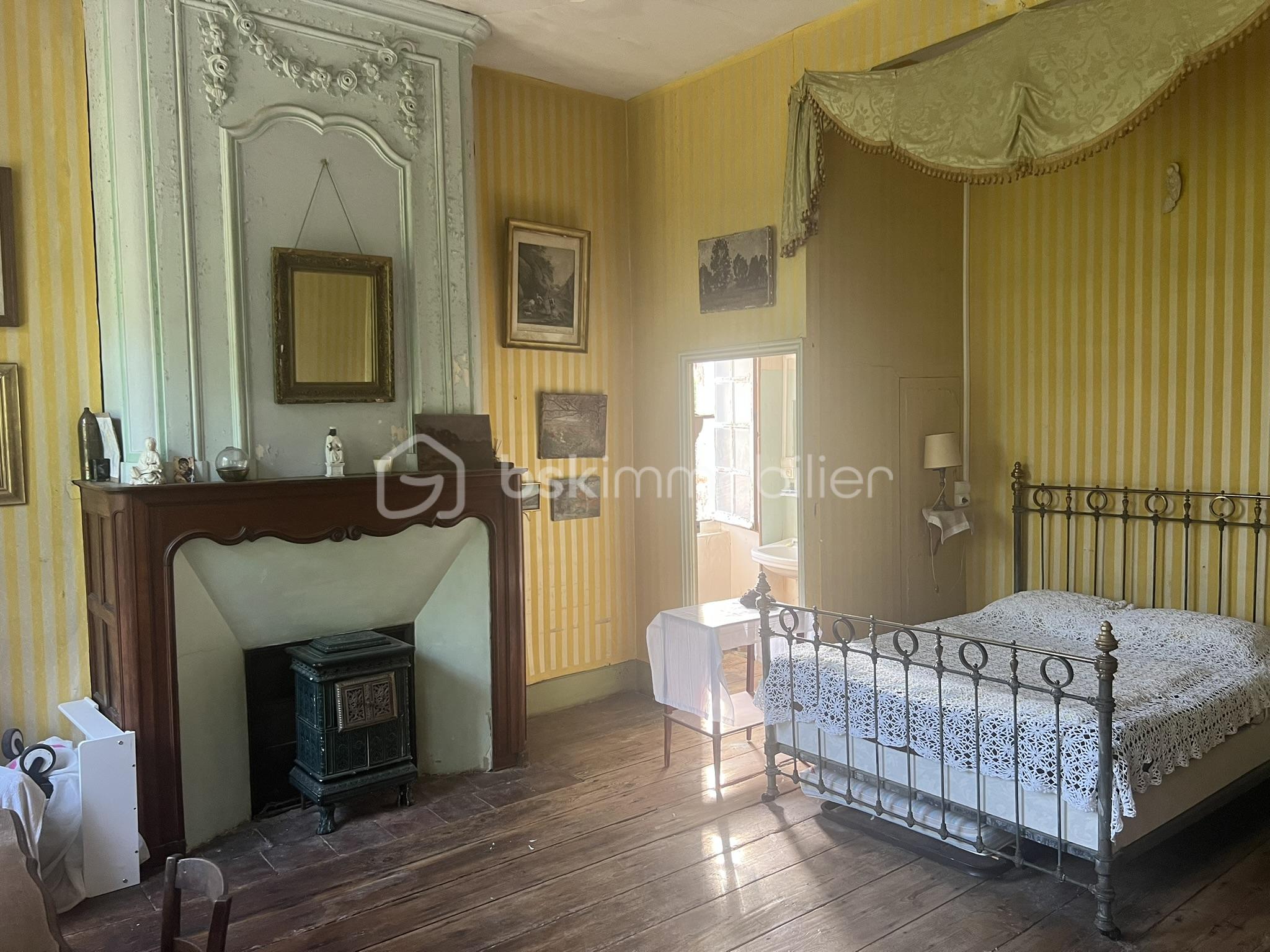35-LE SINANGE_La chambre de la façade sud.JPEG