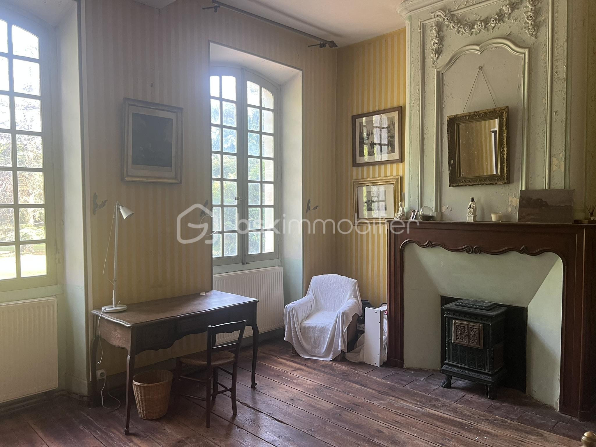 34-LE SINANGE_LA chambre de la façade sud.JPEG
