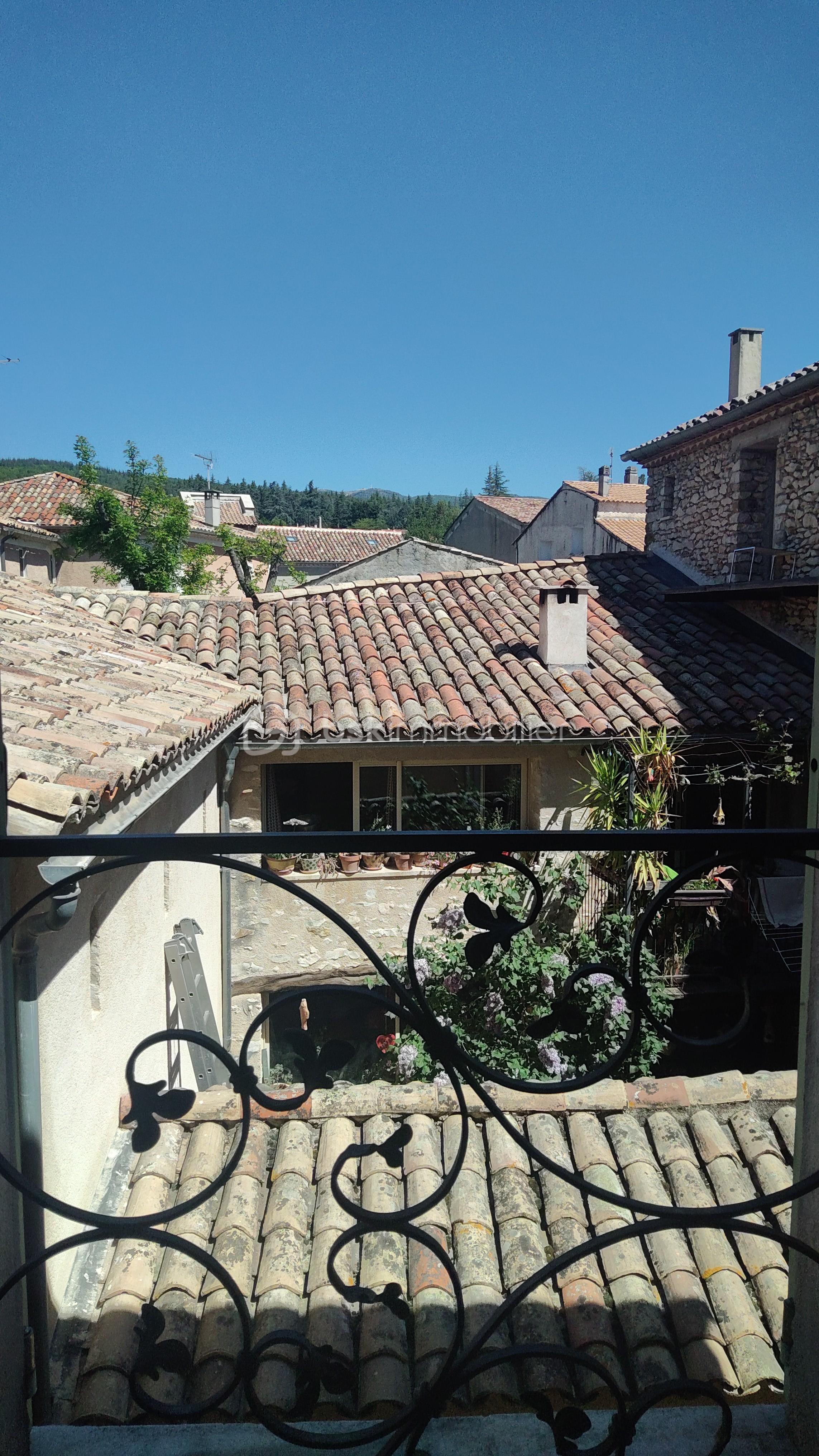 VUE VILLA.jpg