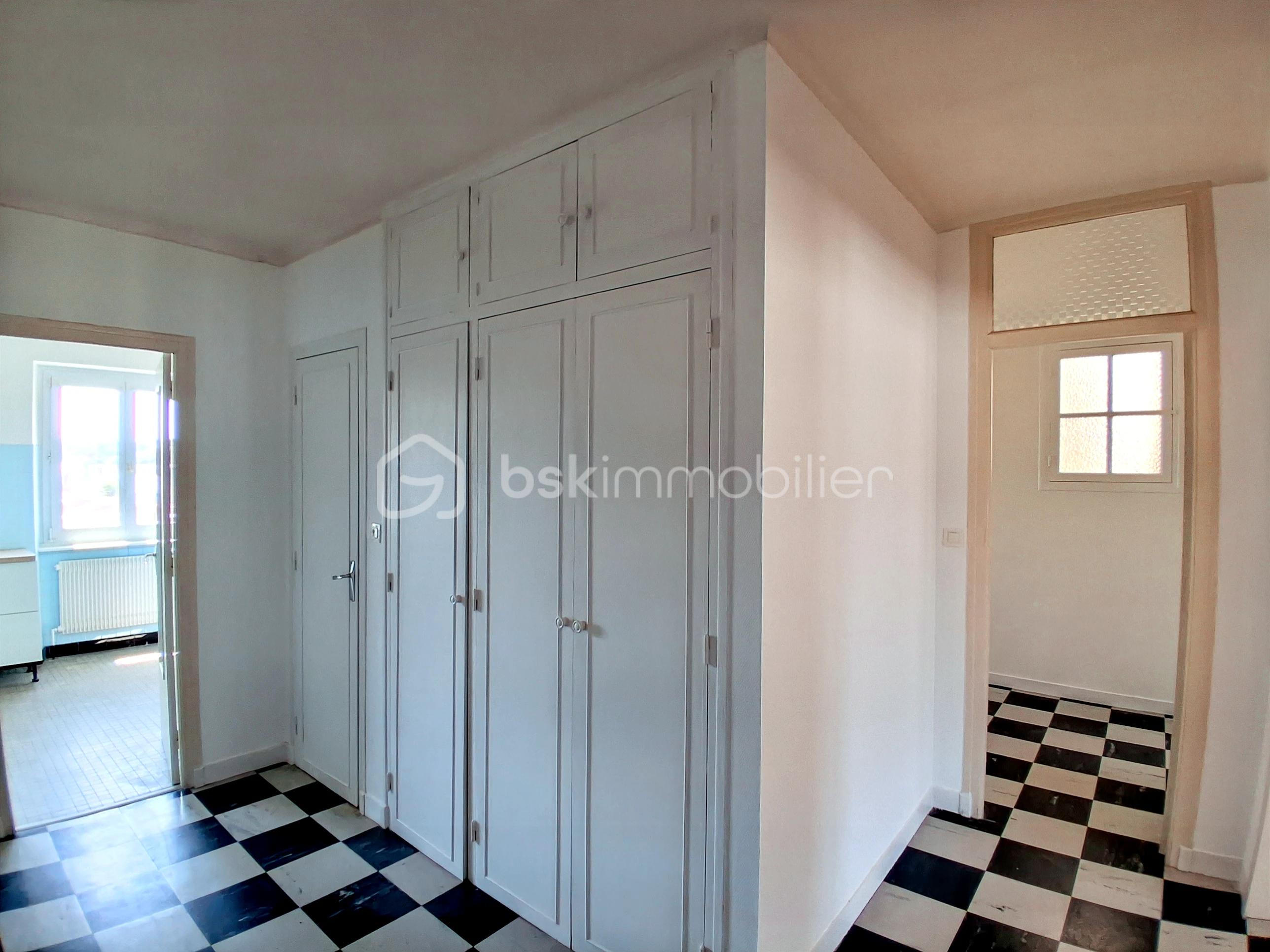 Appartement de 103 m² - 205c7ae1-3d88-4186-8712-47412dfe5b1b.jpg
