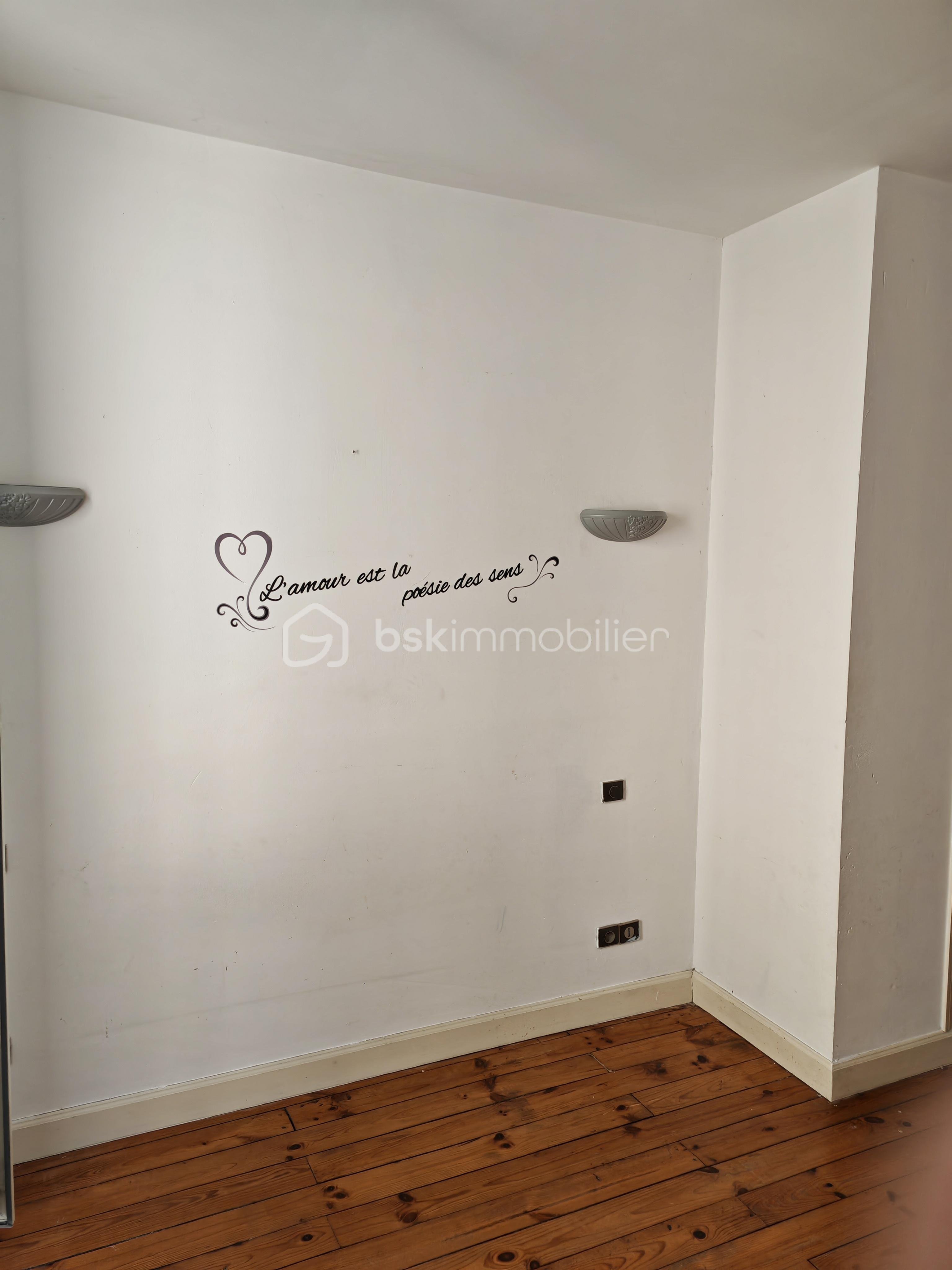 Maison de 153 m² - Chambre 1 ecriture.jpg