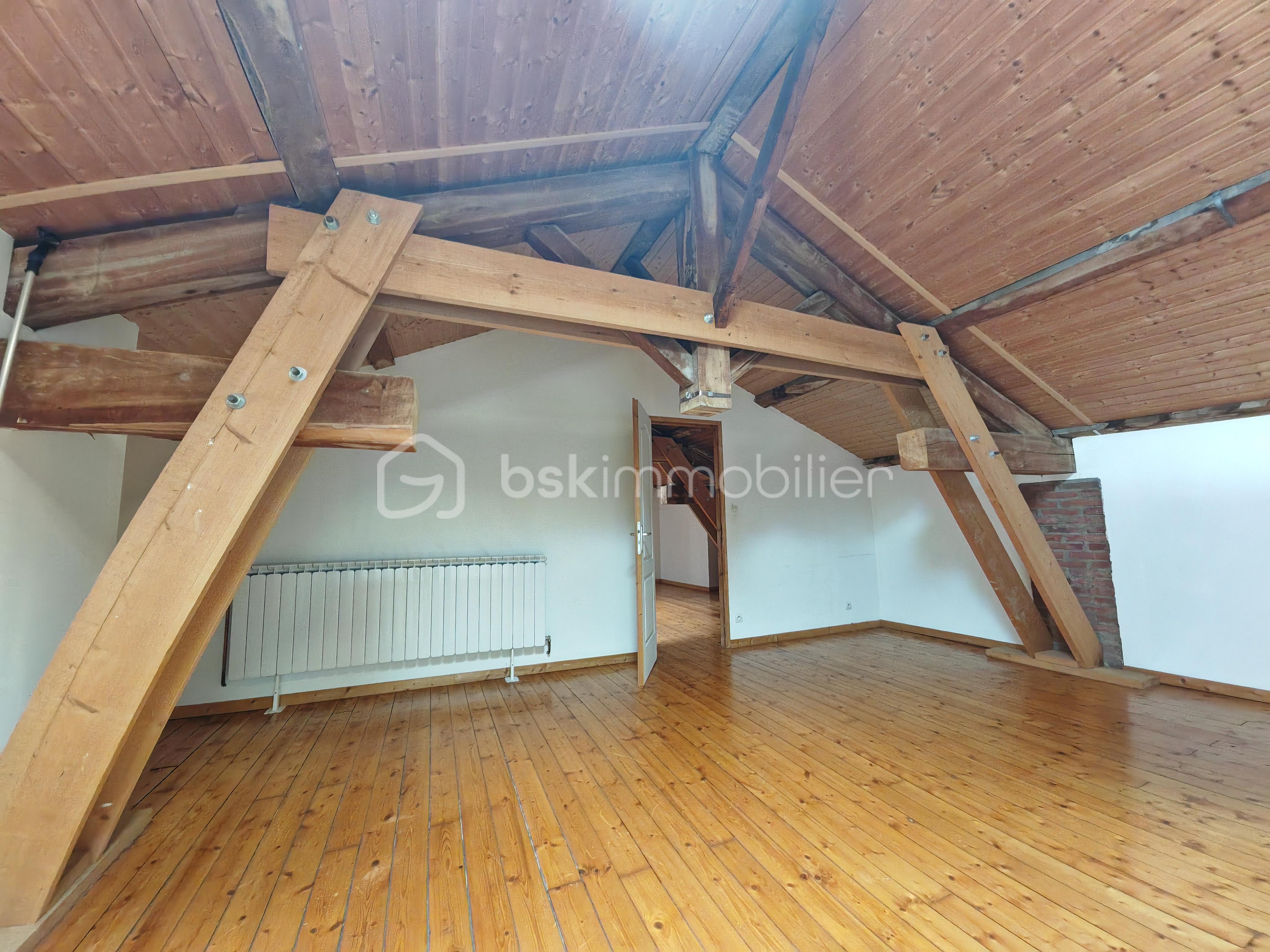 Maison de 153 m² - 2è étage charpente.jpg