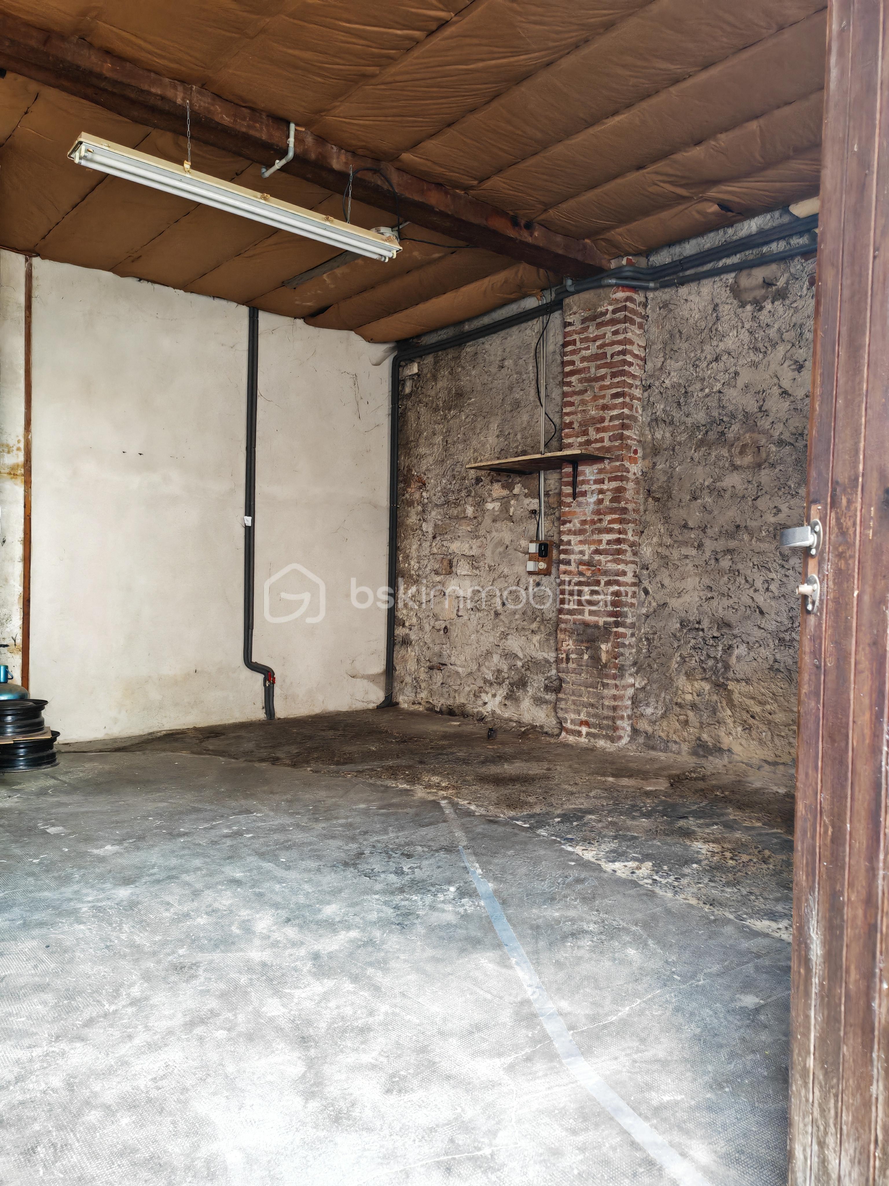 Maison de 153 m² - garage.jpg