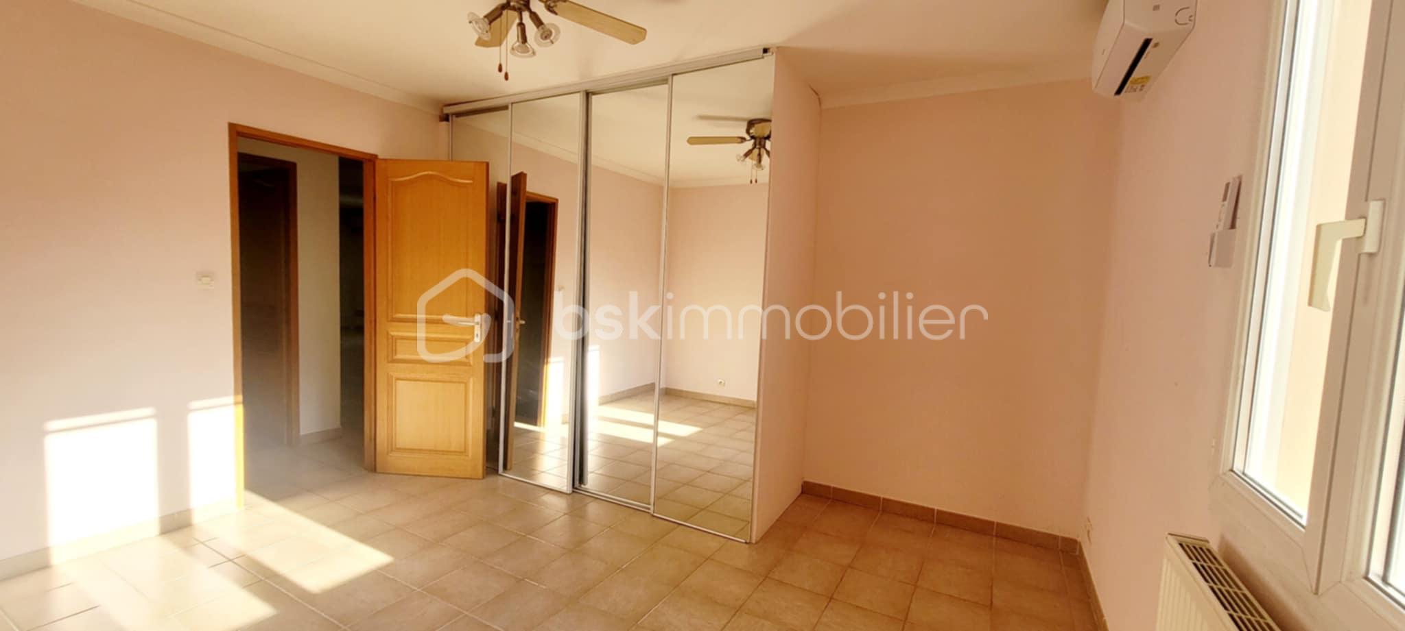 Maison de 157 m² - bf92e7d5-a36f-4604-b917-2a10315a3d71.jfif