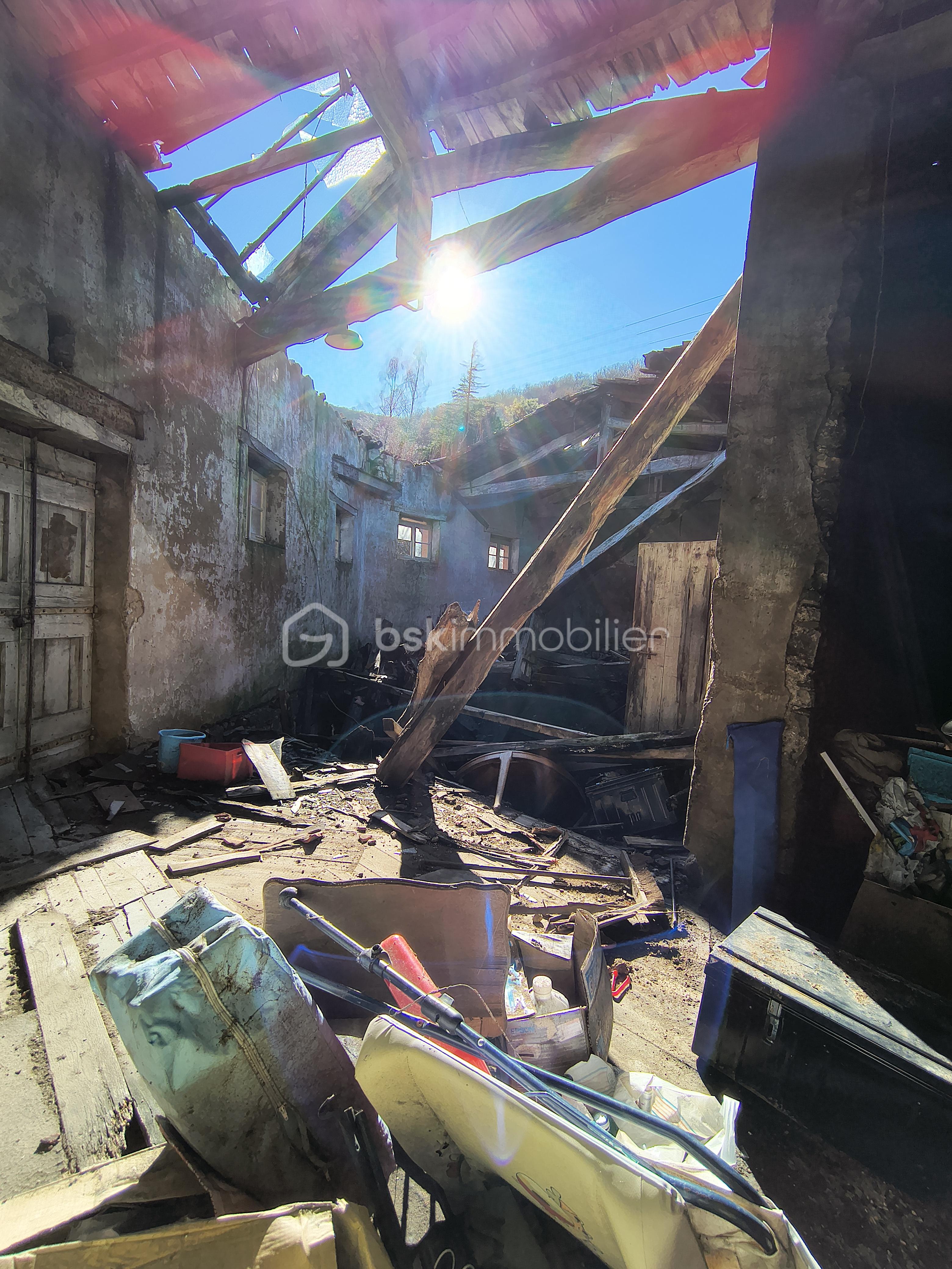 Grange de 250 m² - IMG_20260203_141752438_HDR.jpg