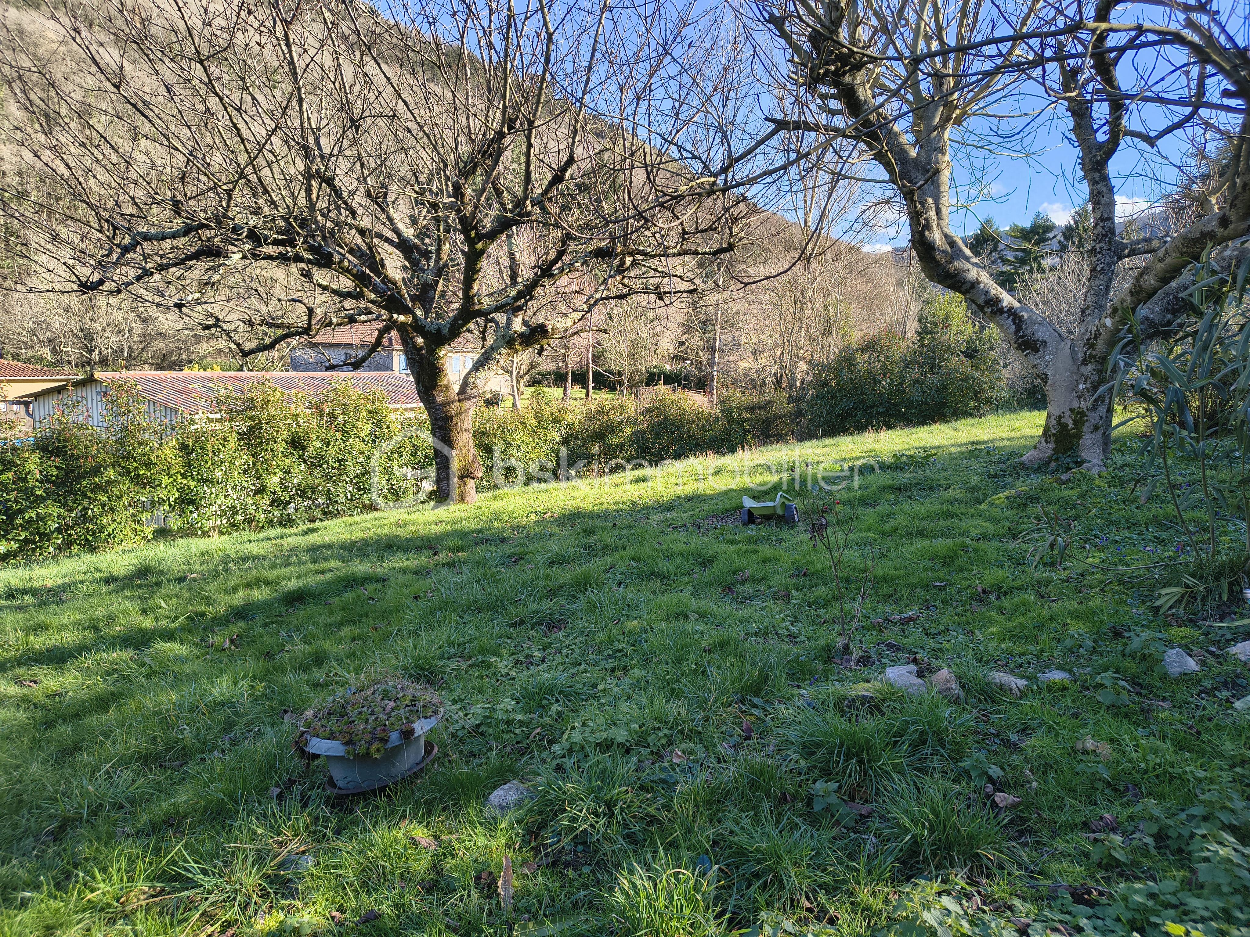 Grange de 250 m² - IMG_20260203_150557436_HDR.jpg