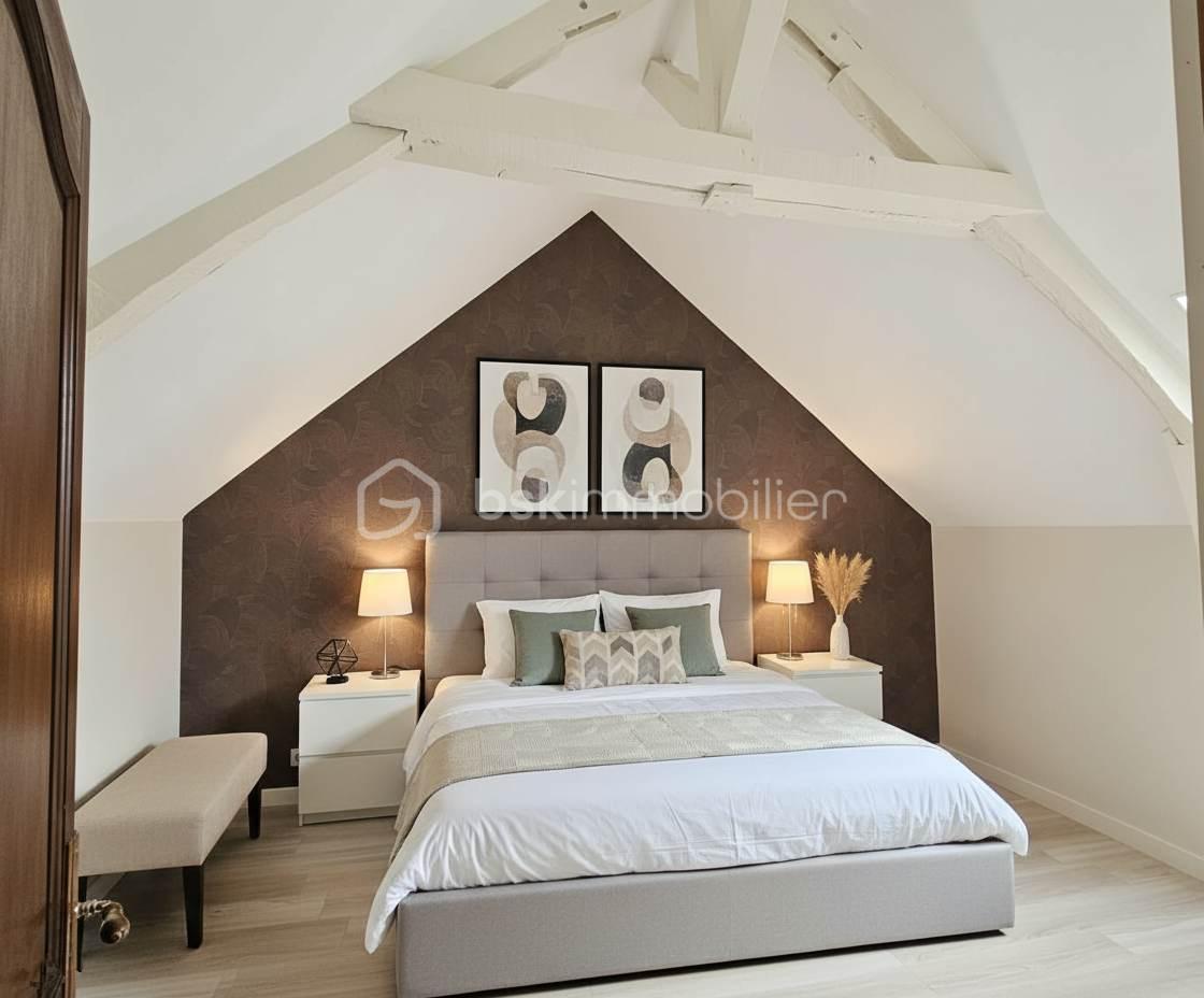 Maison de 144 m² - chambre marron meublé .jpg