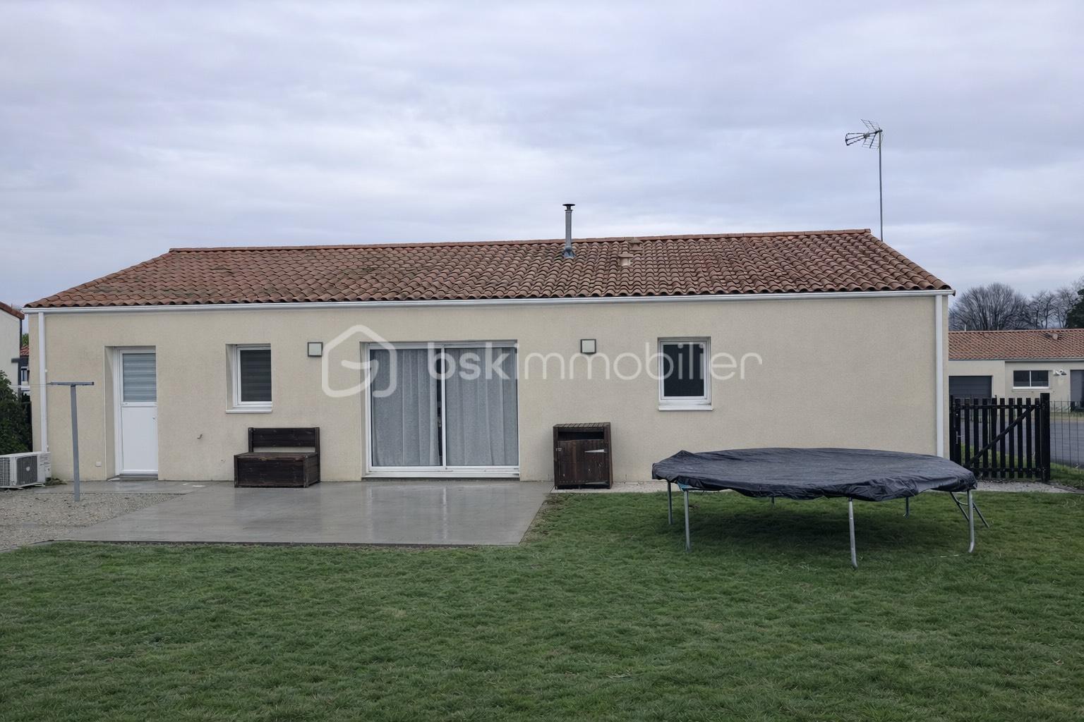 Maison de 81 m² - 127D6E5A-0B1D-4AE1-A9AD-D2A1692DF5A9.png