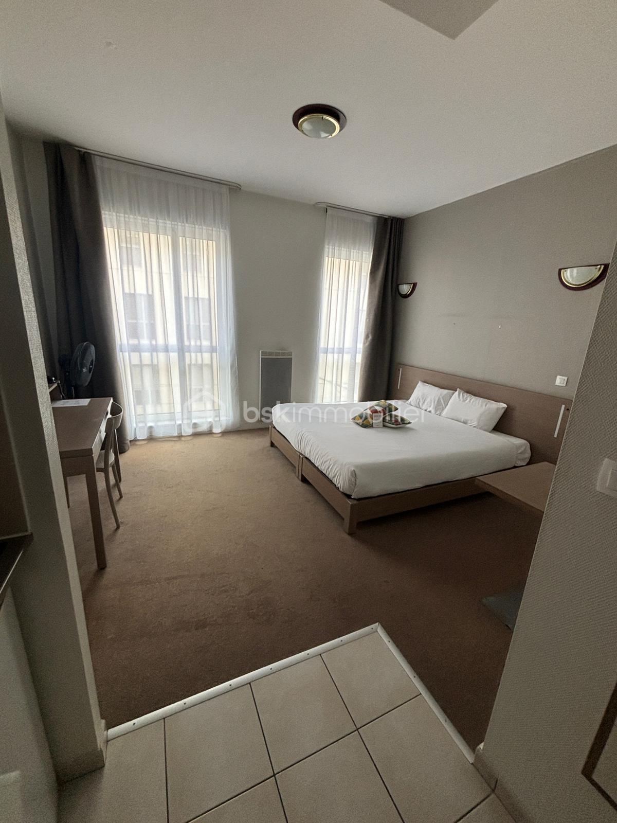 Studette de 23 m² - e44fd260-9478-4c92-a69e-57363ff6fee2.jpg