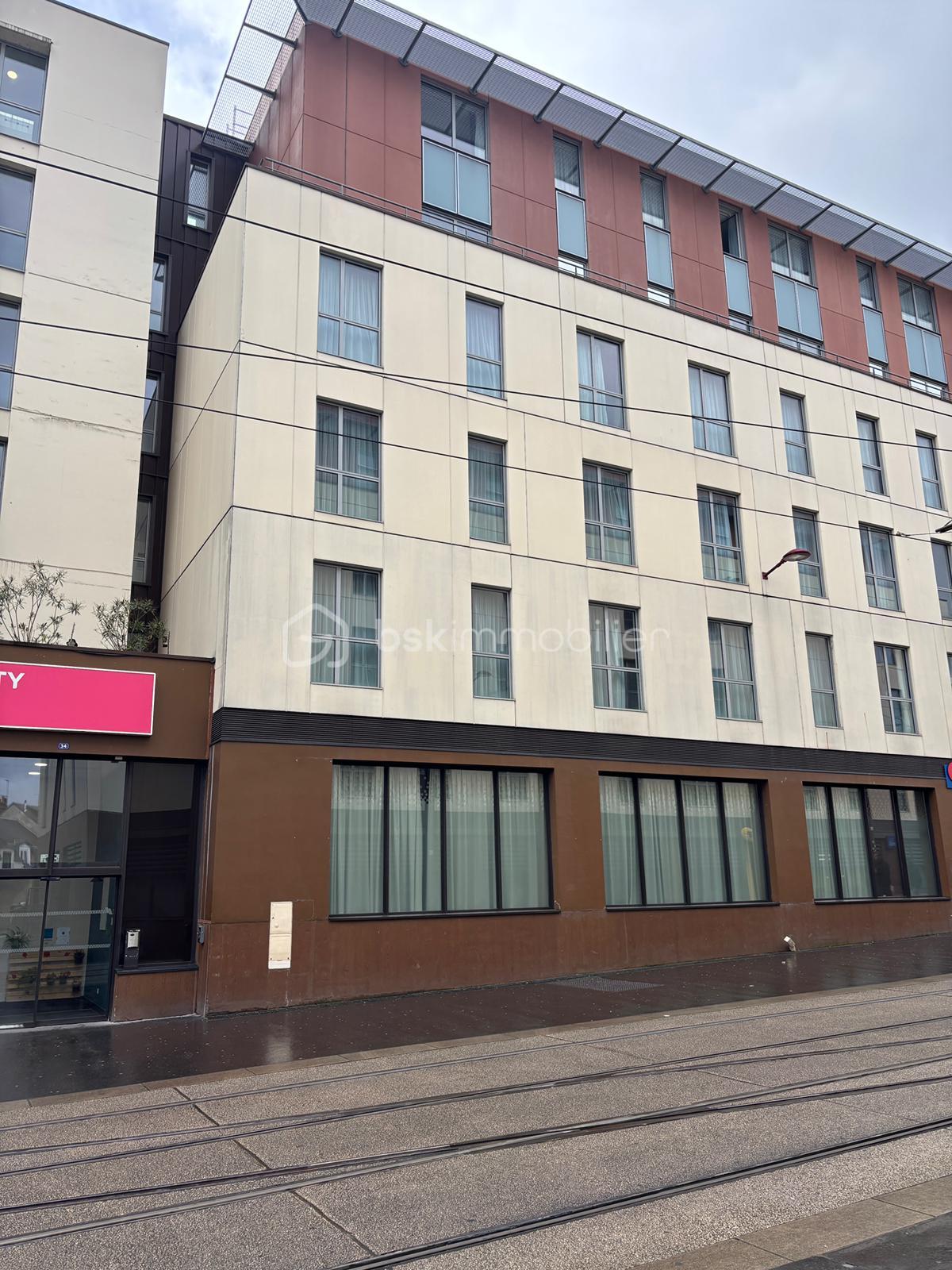 Studette de 23 m² - 1756fb9d-dd7c-4e7e-a45a-75421666a770.jpg