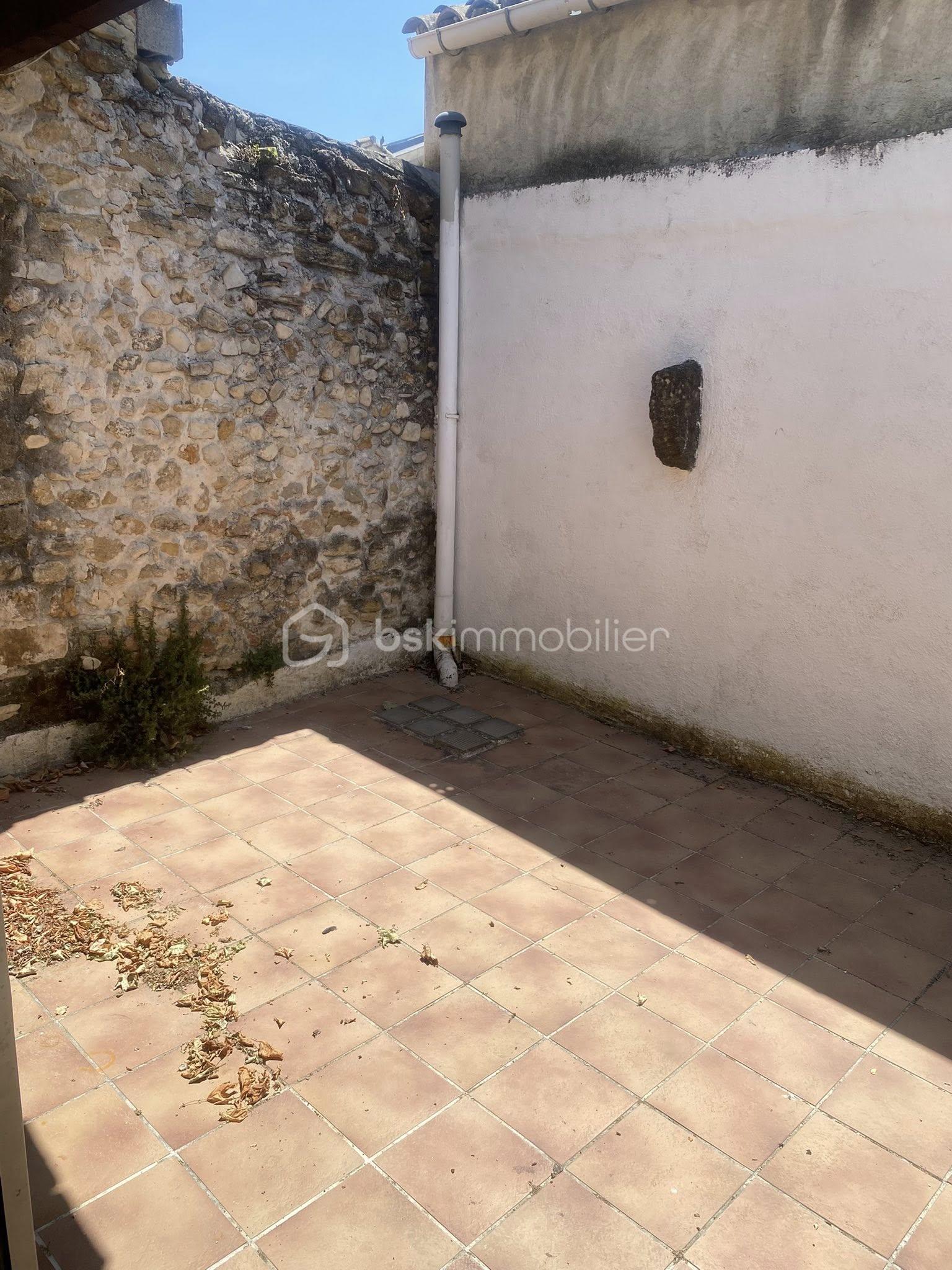 Maison de village de 320 m² - 571142086_122159997824397973_1763795588688584954_n.jpg