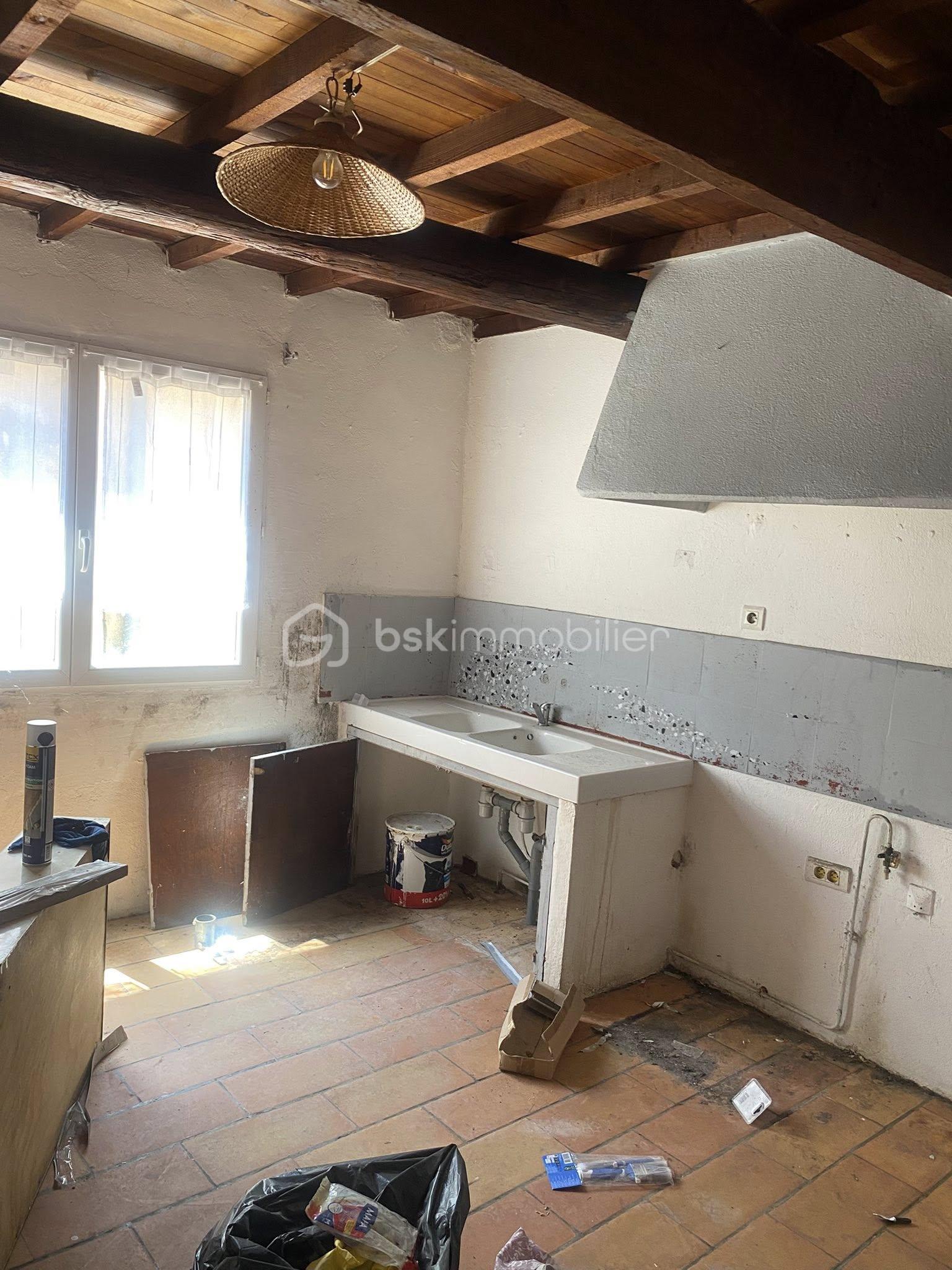 Maison de village de 320 m² - 570135923_122159997284397973_2705179554431789493_n.jpg