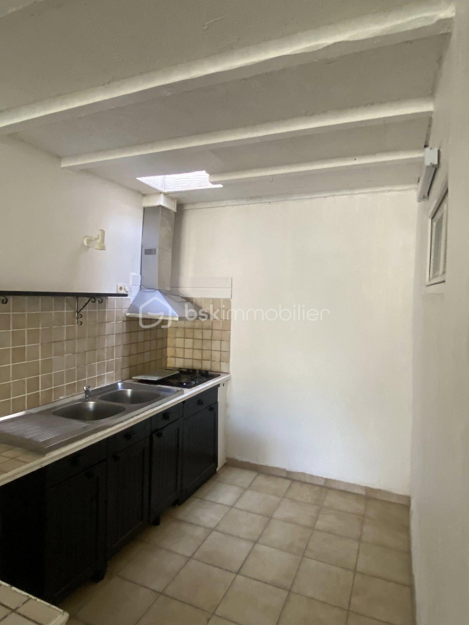 Maison de village de 320 m² - 565859997_122159997860397973_816708032461391656_n.jpg