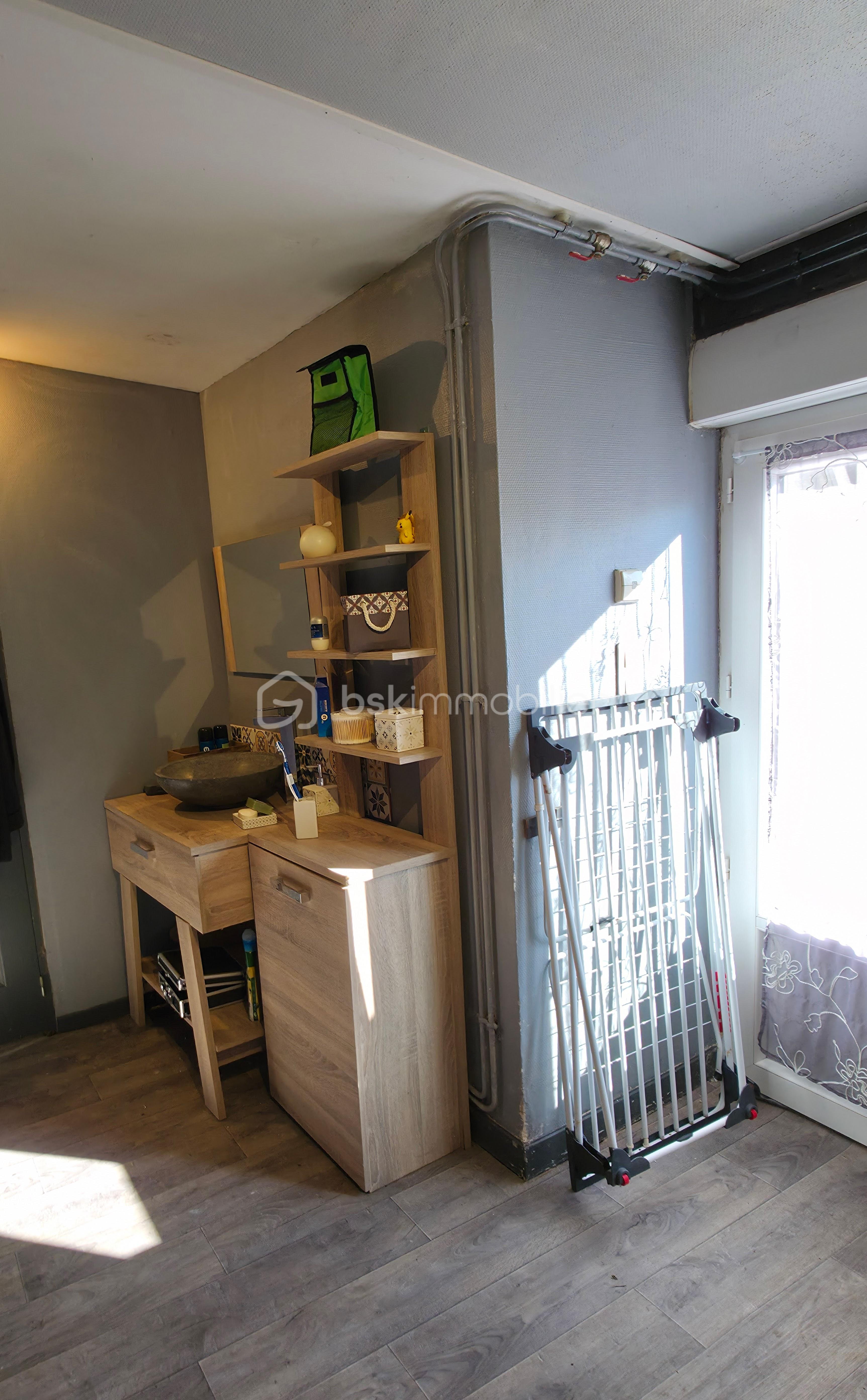Maison de village de 135 m² - lavabo1.jpg