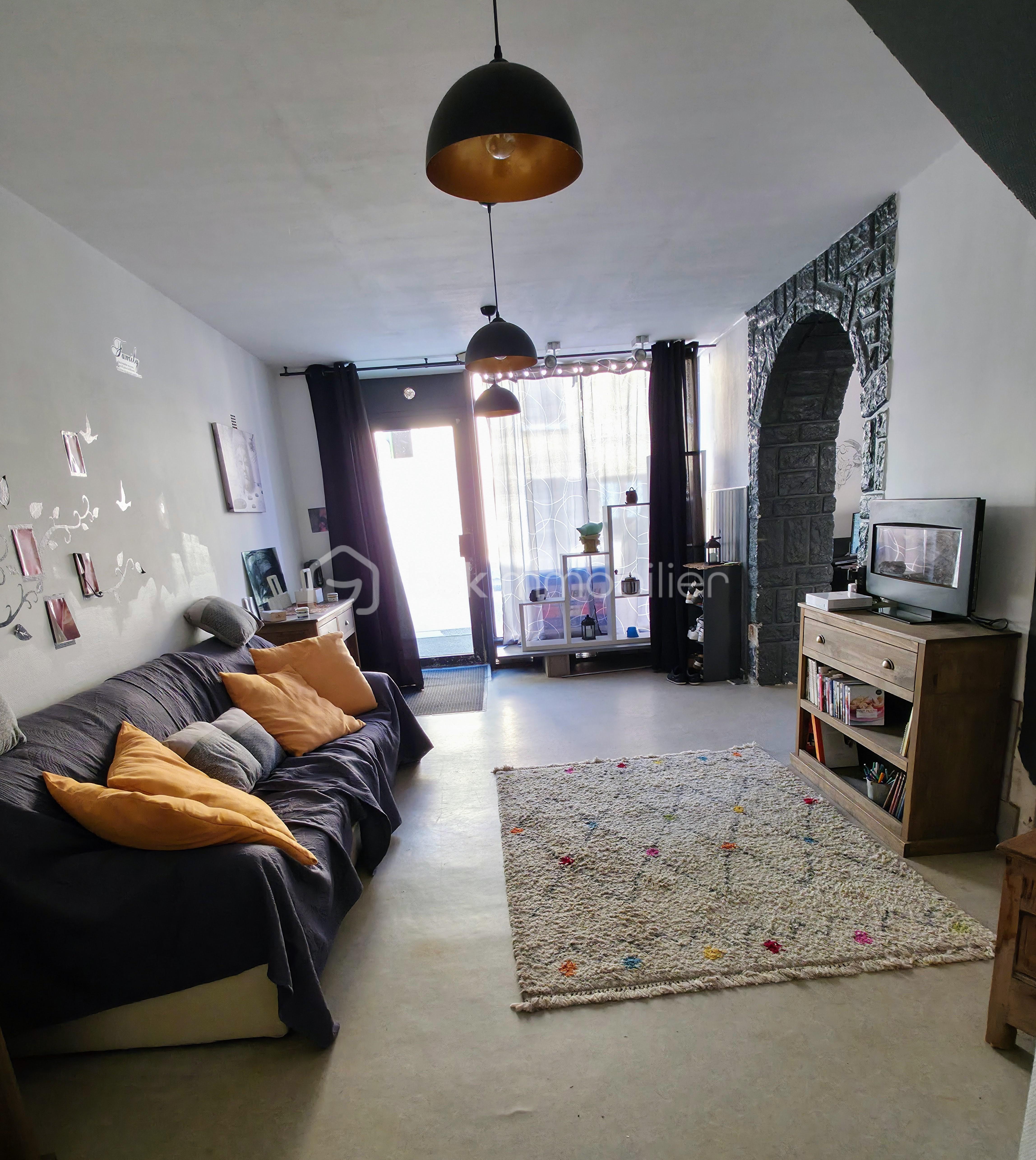 Maison de village de 135 m² - salon 1.jpg