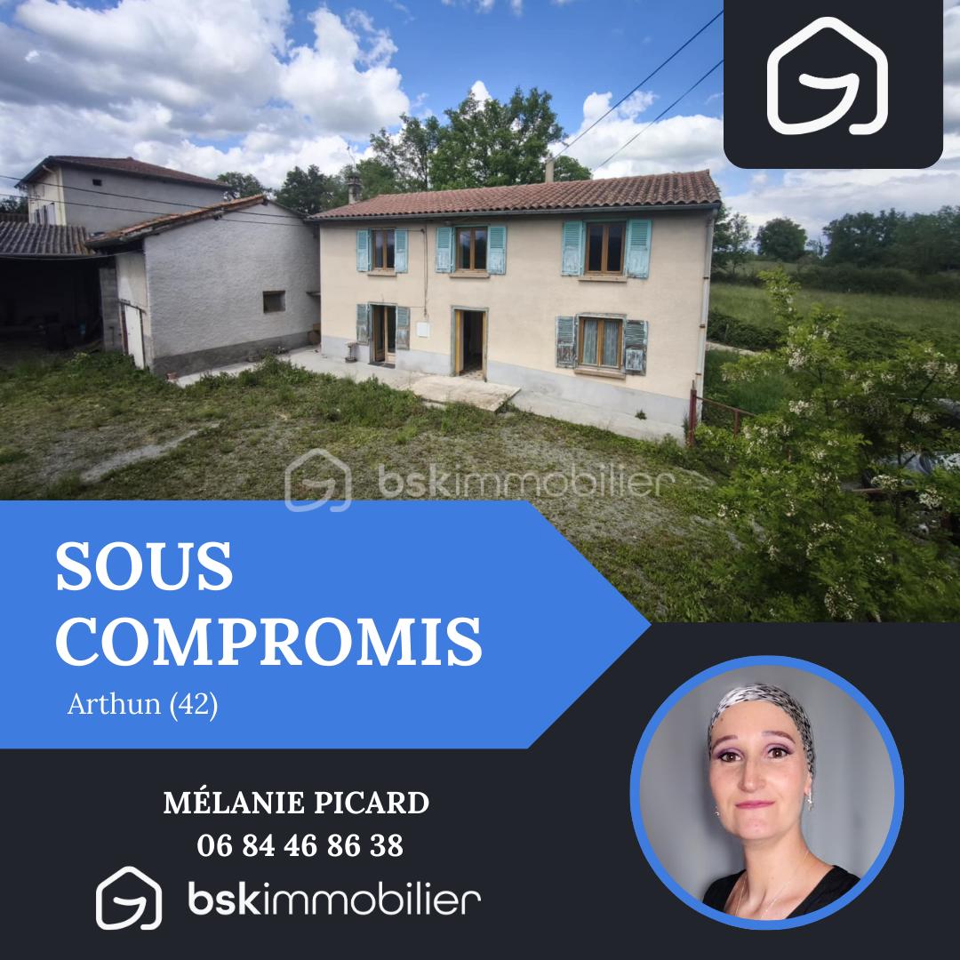 Corps de ferme de 130 m² - Black And Orange Modern Professional Under Contract Instagram Post.png