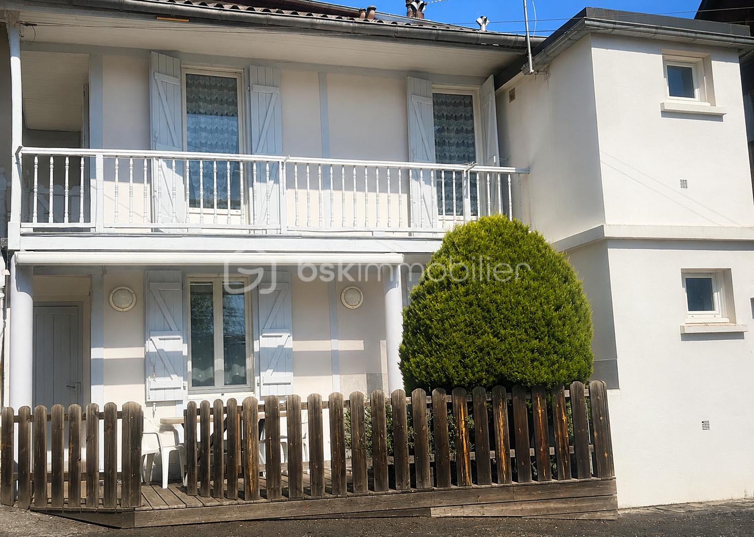 Facade.png