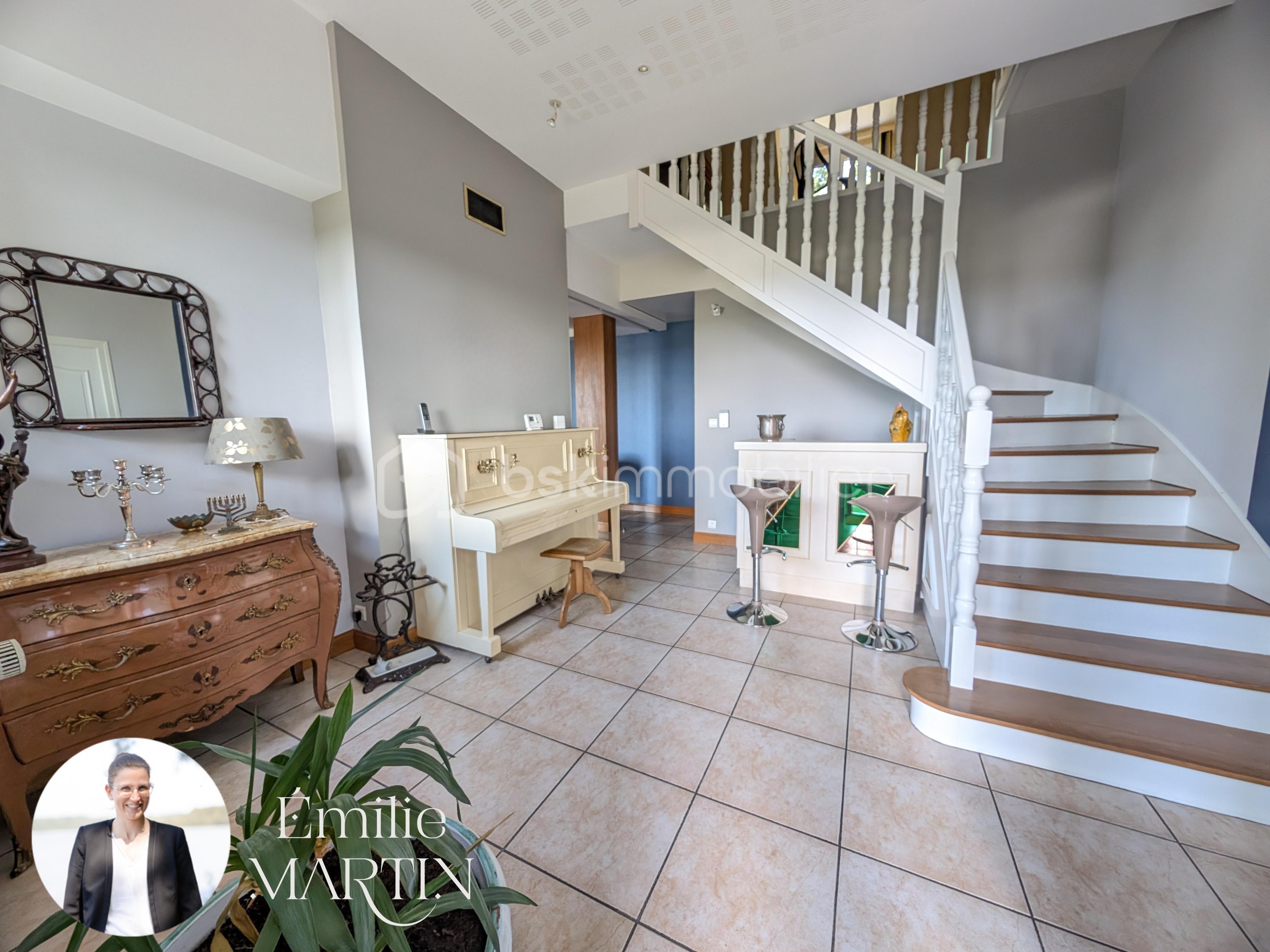 Maison de 239 m² - Entrée 1.png