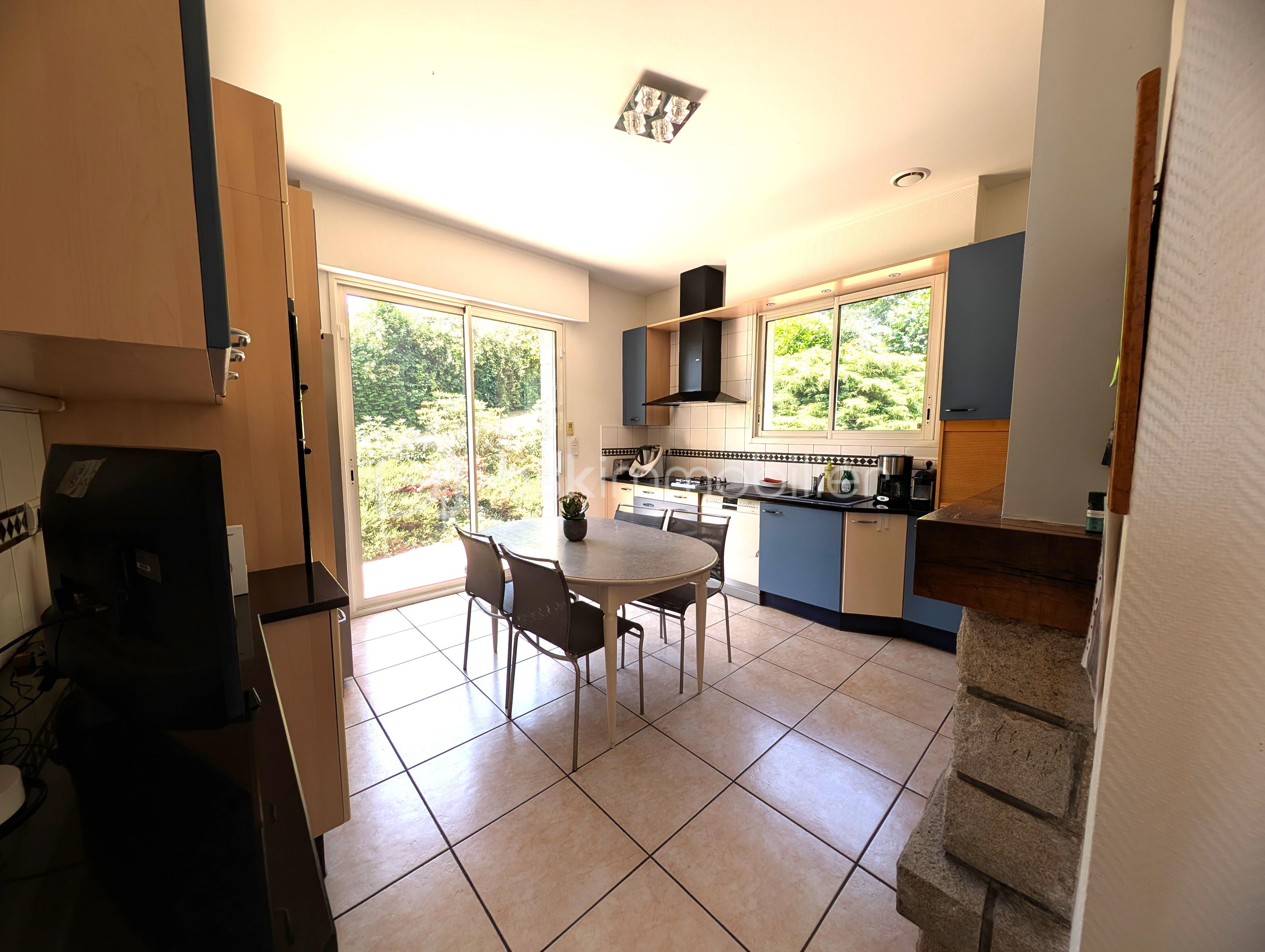Maison de 239 m² - PXL_20250611_130408570.RAW-01.MP.COVER.jpg