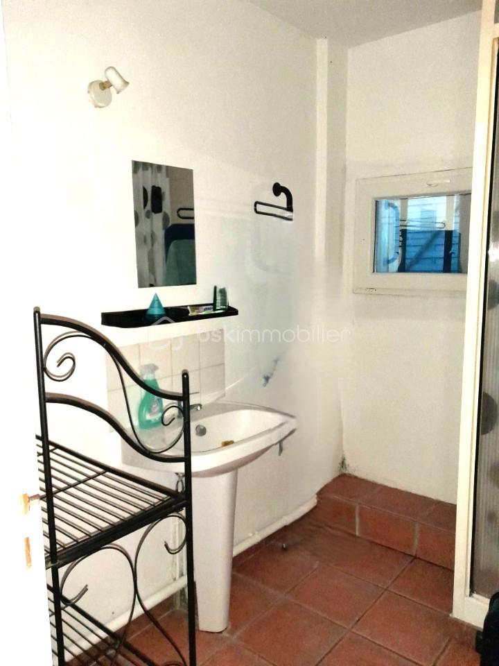 Appartement de 29,43 m² - L3-salle d'eau ameliore .JPG