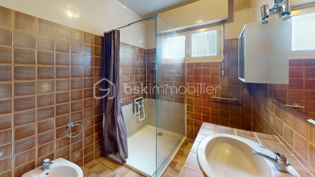 Maison de 150 m² - Maison-Familiale-Bathroom.jpg