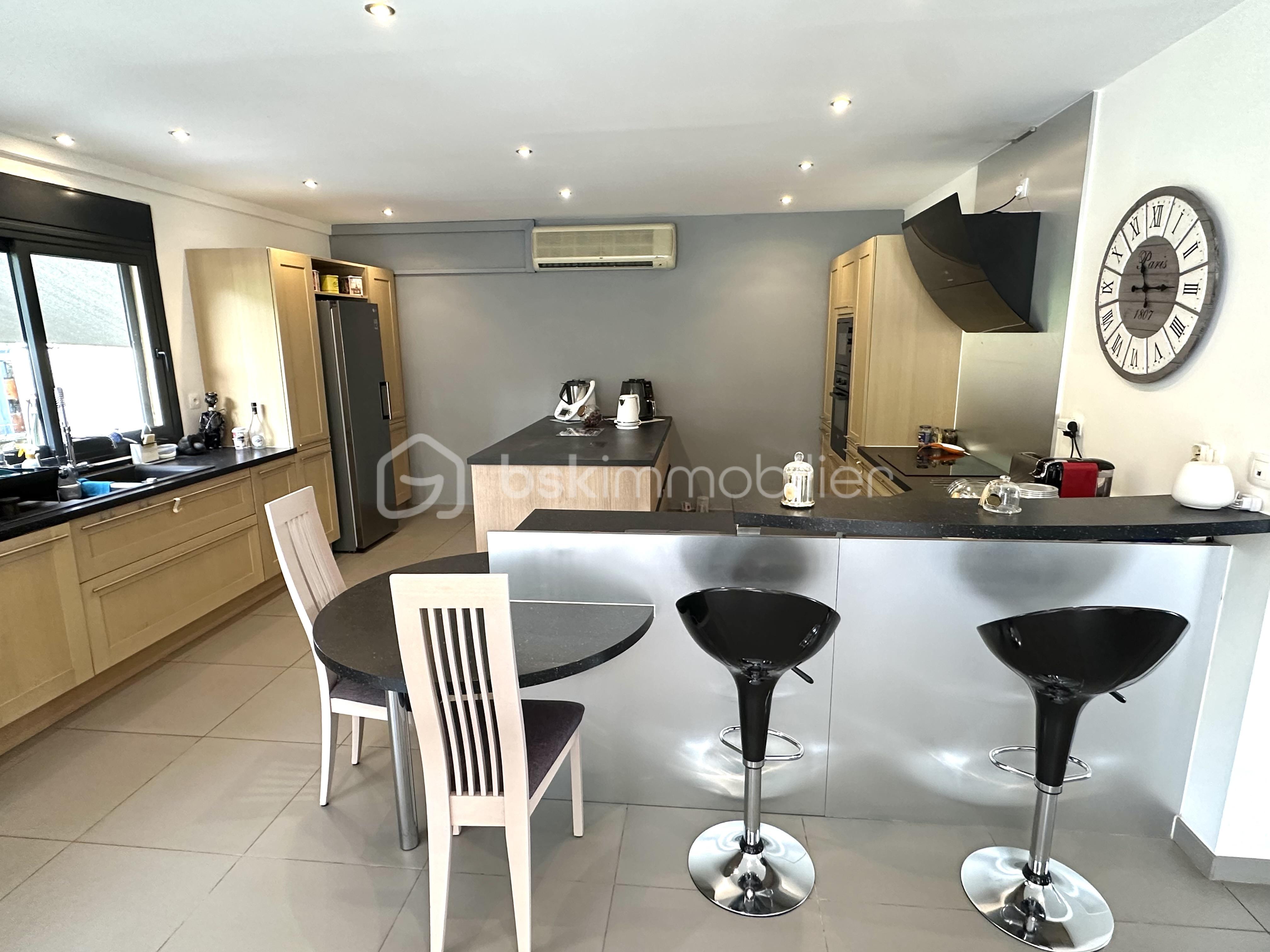 Maison contemporaine de 176 m² - CUISINE 2.jpg