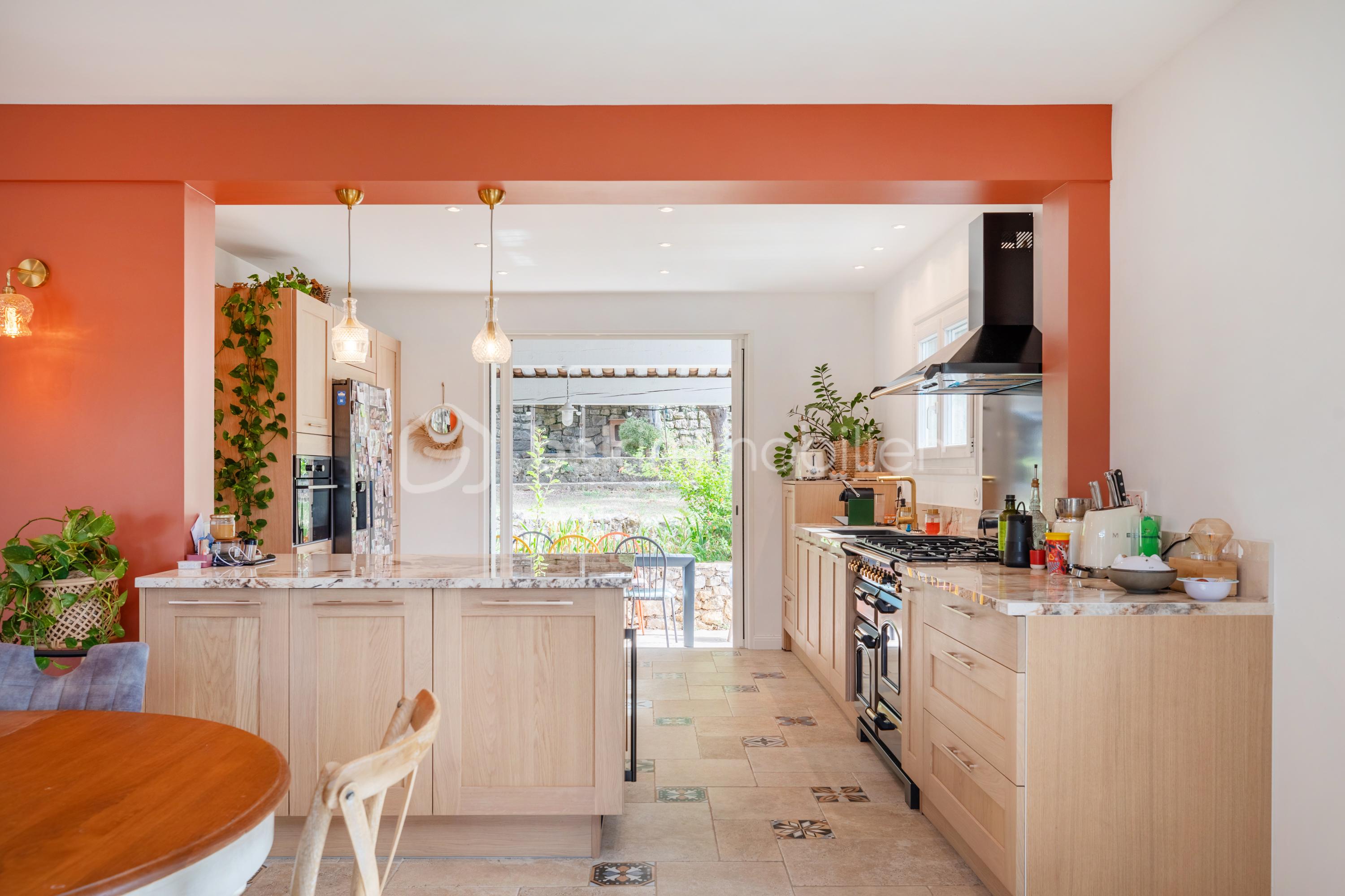 Villa de 300 m² - CUISINE SUR TERRASSE.jpg