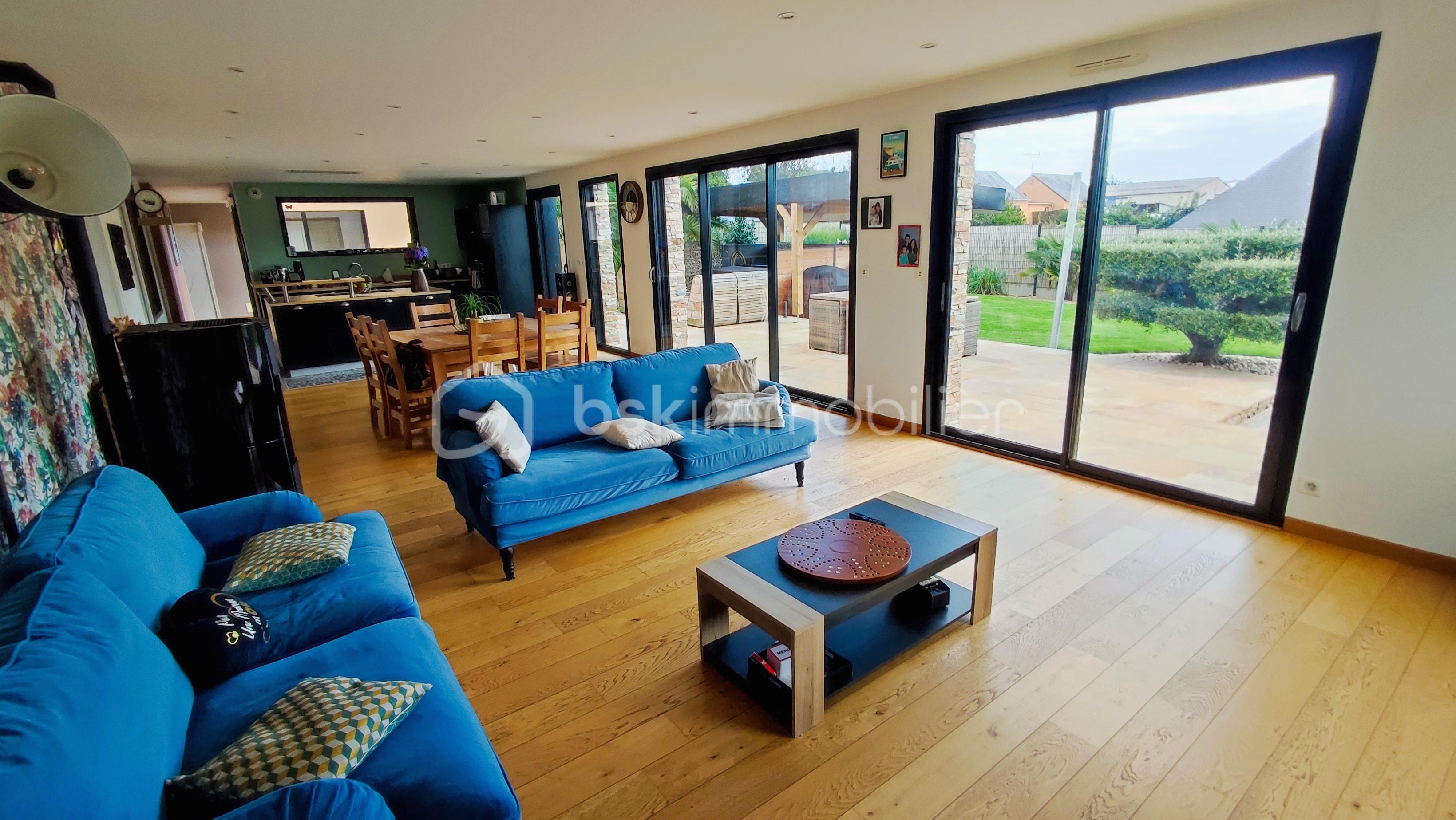 Maison de 200 m² - 1758824062891.jpg