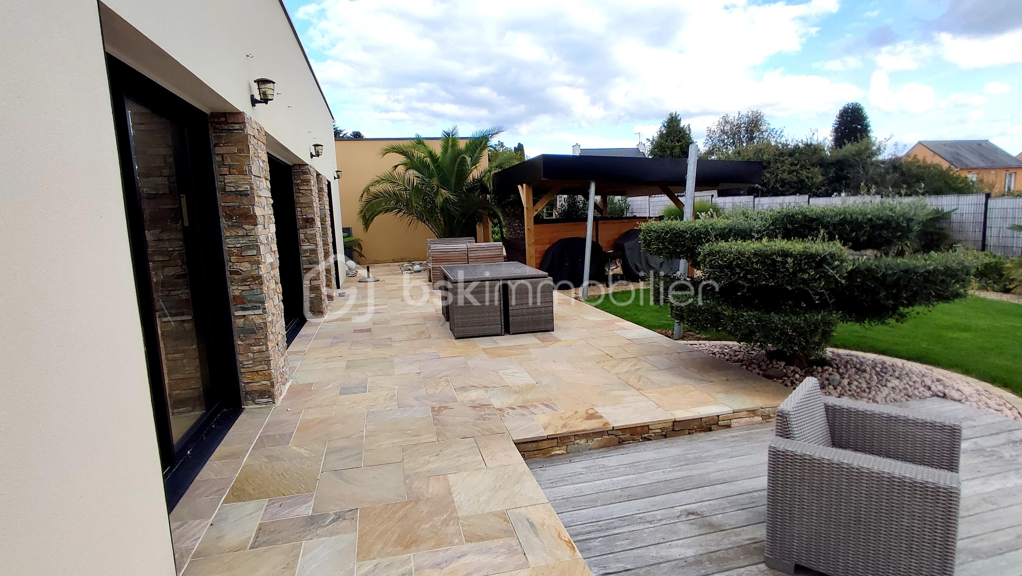 Maison de 200 m² - 1758824293108.jpg