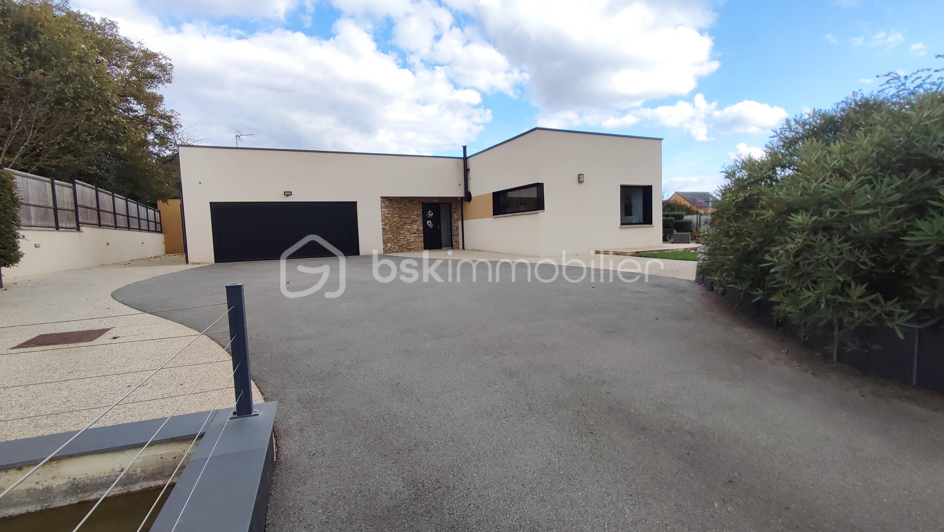 Maison de 200 m² - 1758824167797.jpg