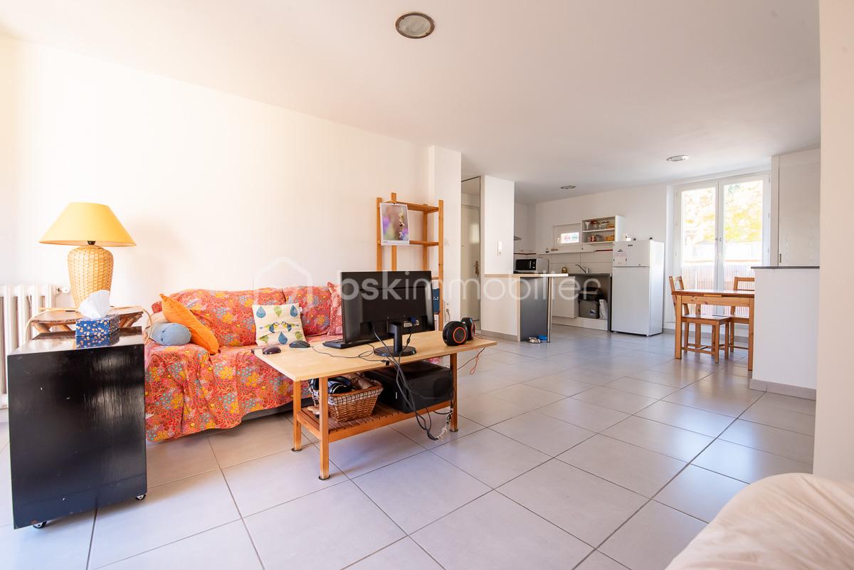 Appartement de 76,65 m² - Salon-3.jpg