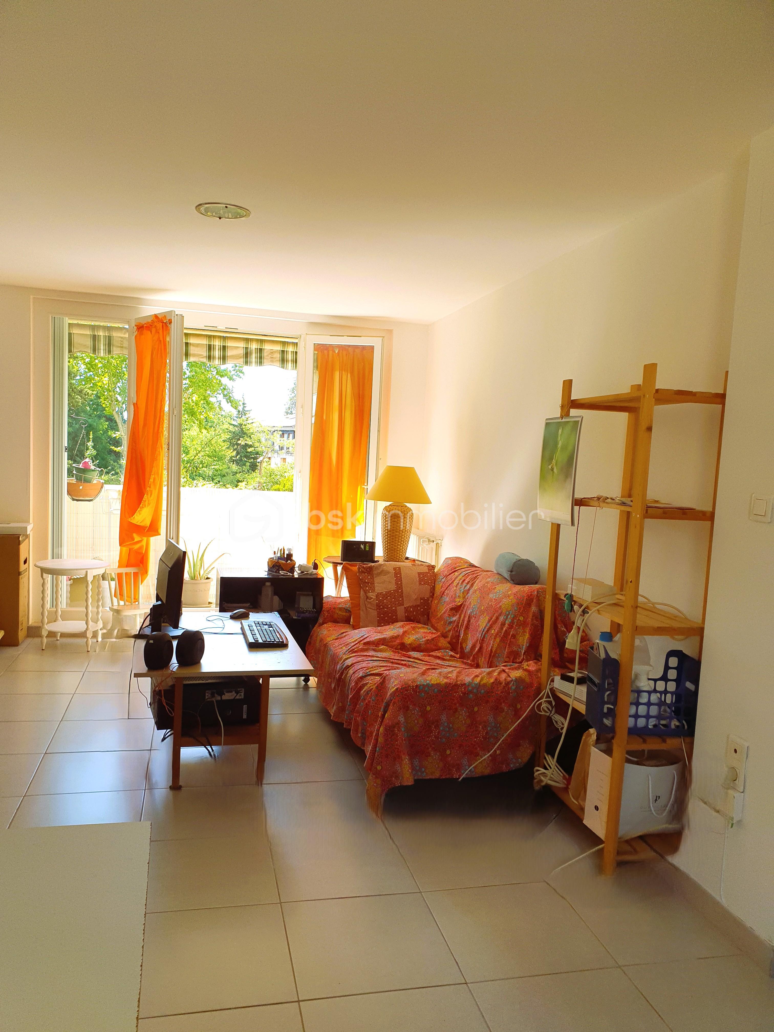 Appartement de 76,65 m² - 6_salon1.jpg