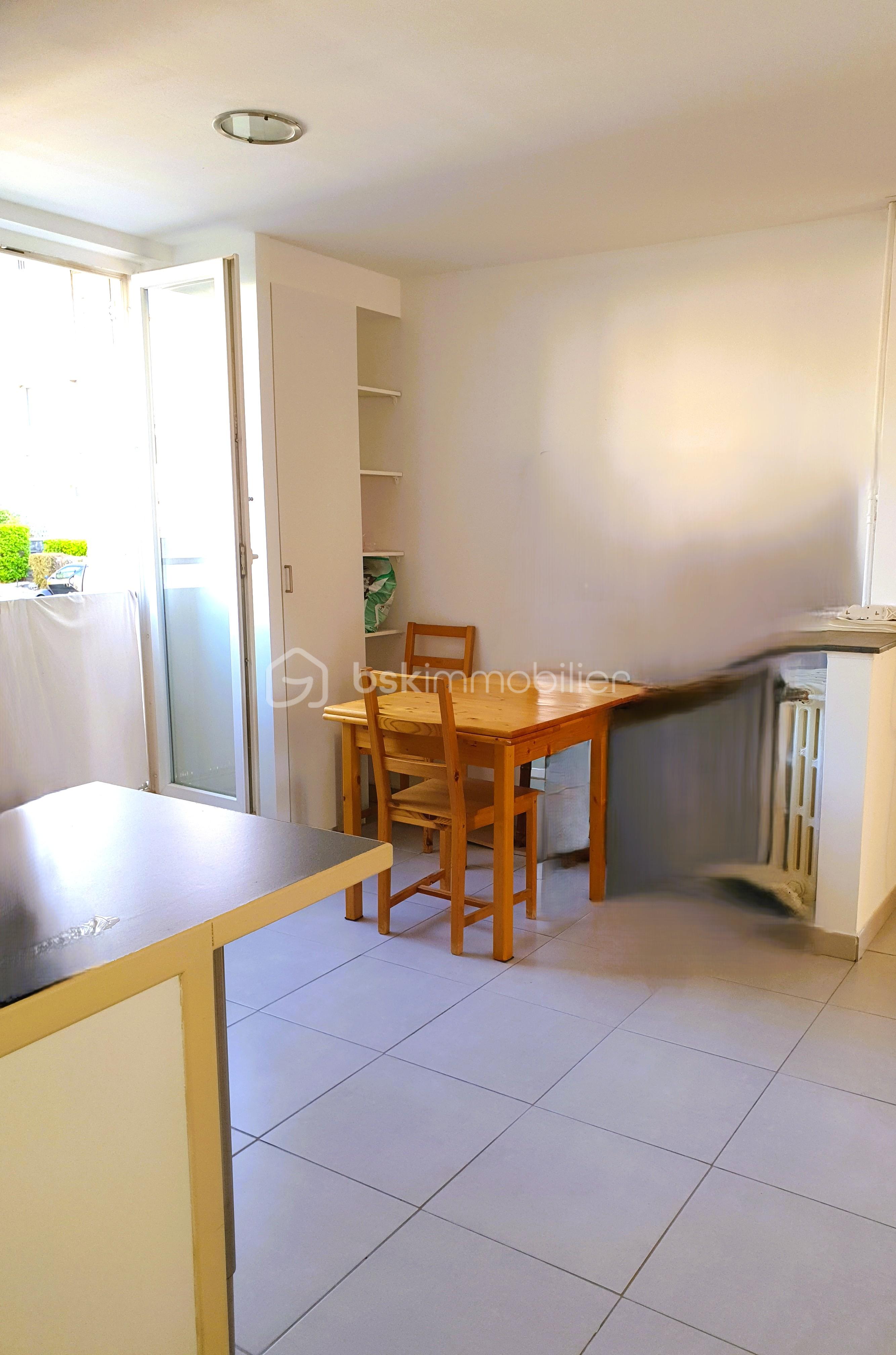 Appartement de 76,65 m² - 2_coin repas.jpg