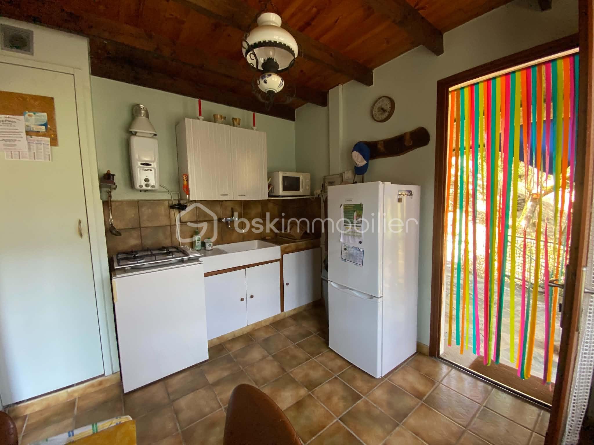 dff95bcf-5d40-42db-9ab8-b49726b5a73c.jpg