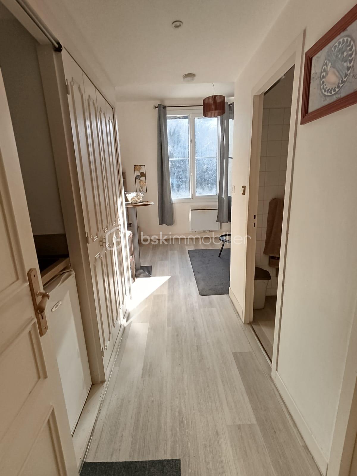 Immeuble de 90 m² - 1758534652919.jpg