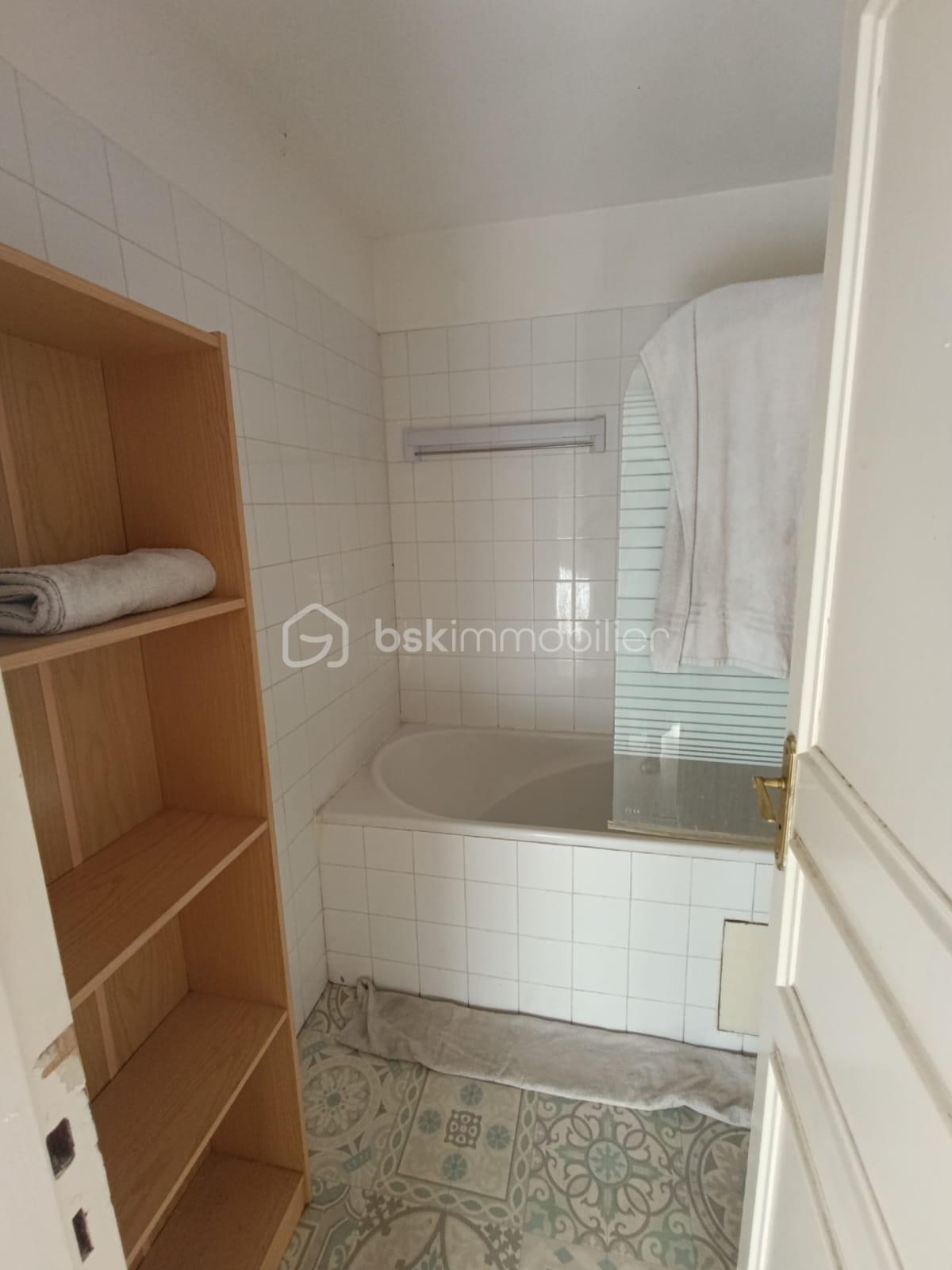 Immeuble de 90 m² - 1758534652913.jpg